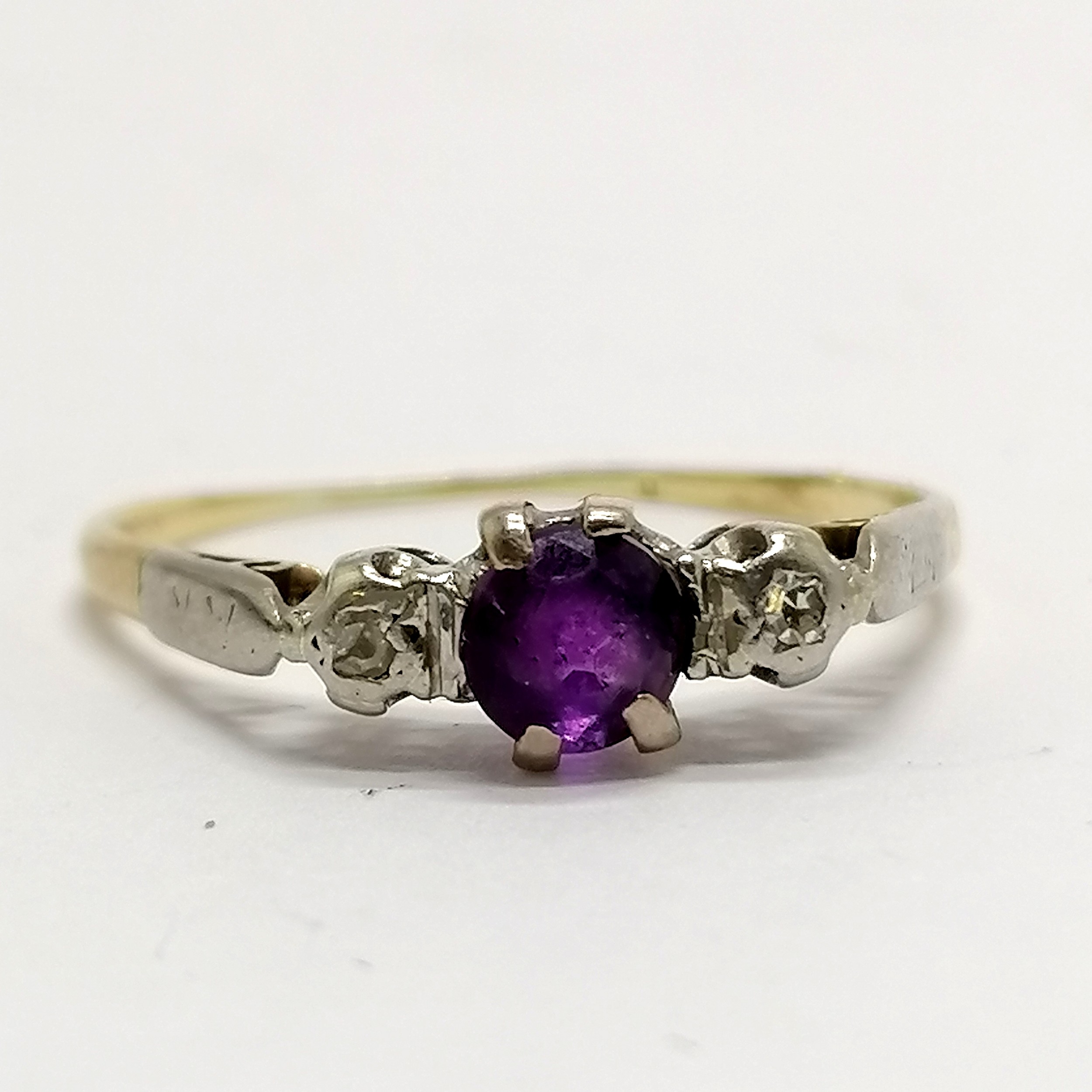 Gold (marks rubbed) ring amethyst / diamond set ring - size S & 2g total weight ~ shank very worn - Image 2 of 2