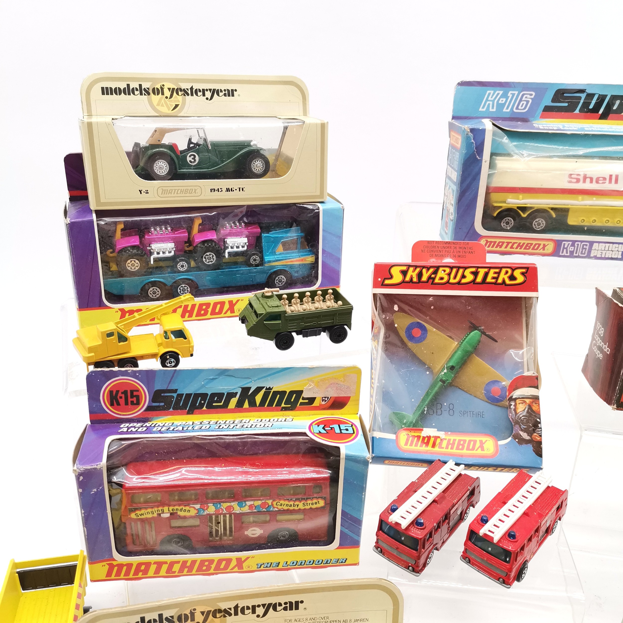 Collection of boxed and unboxed Matchbox toys including 4 models of yesteryear (X2 1912 Ford model - Image 2 of 5