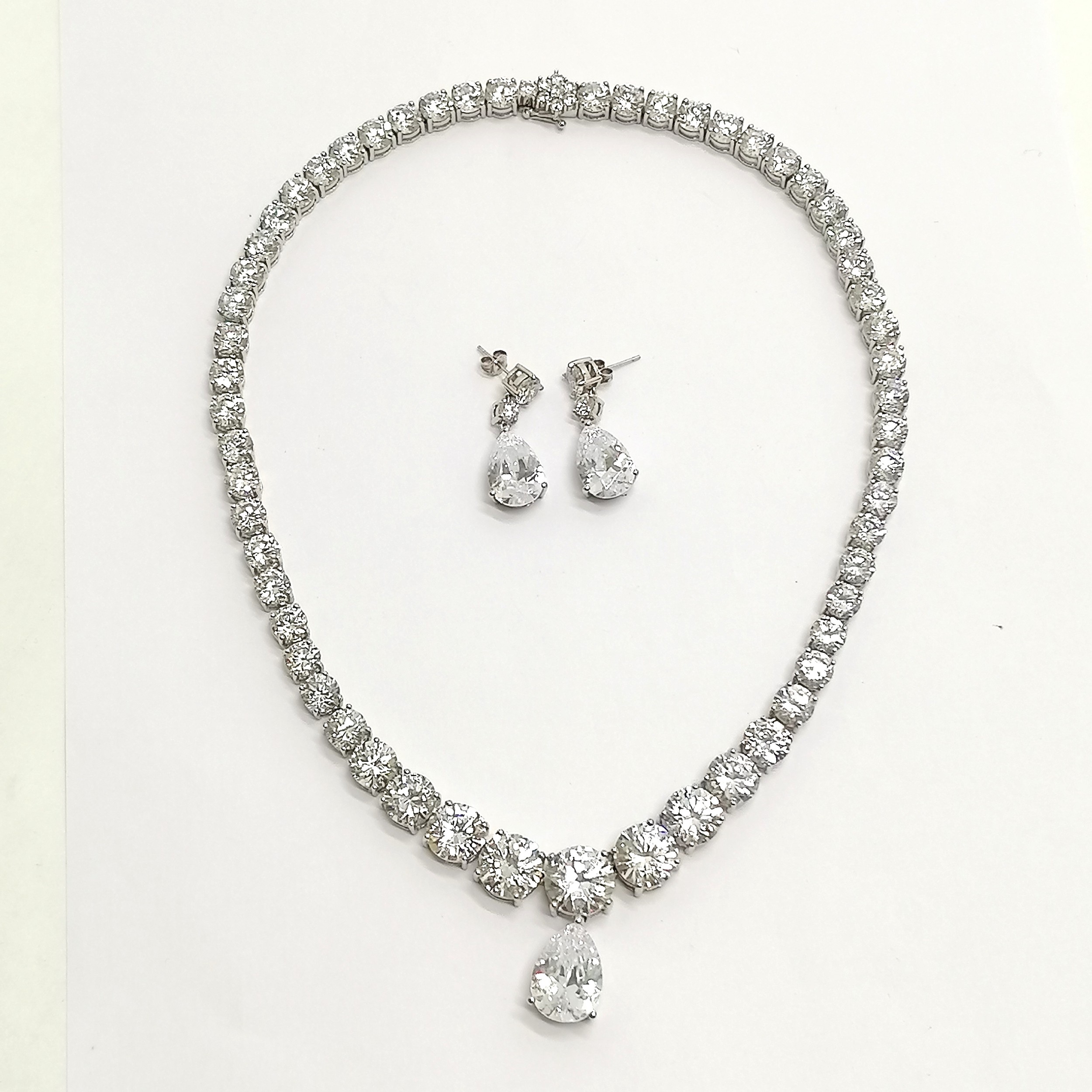 Silver hallmarked white stone / crystal necklace (47cm) with pendant drop and matching earrings (3cm - Image 3 of 4