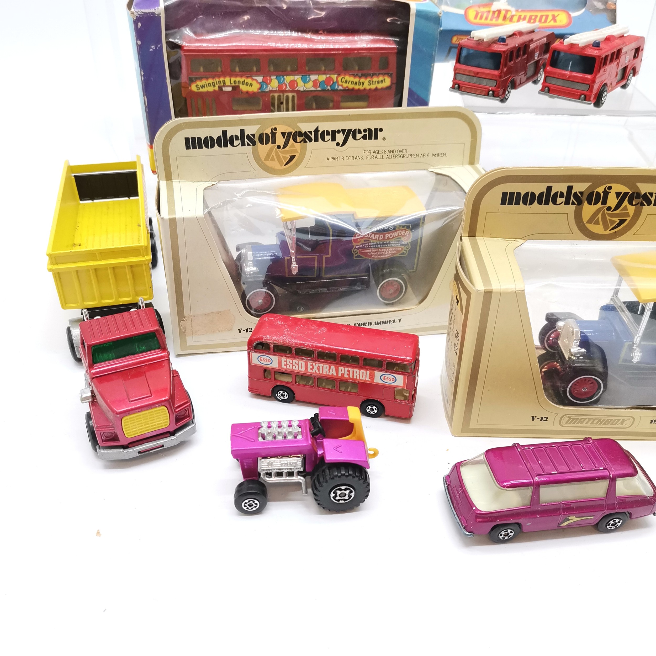 Collection of boxed and unboxed Matchbox toys including 4 models of yesteryear (X2 1912 Ford model - Image 3 of 5