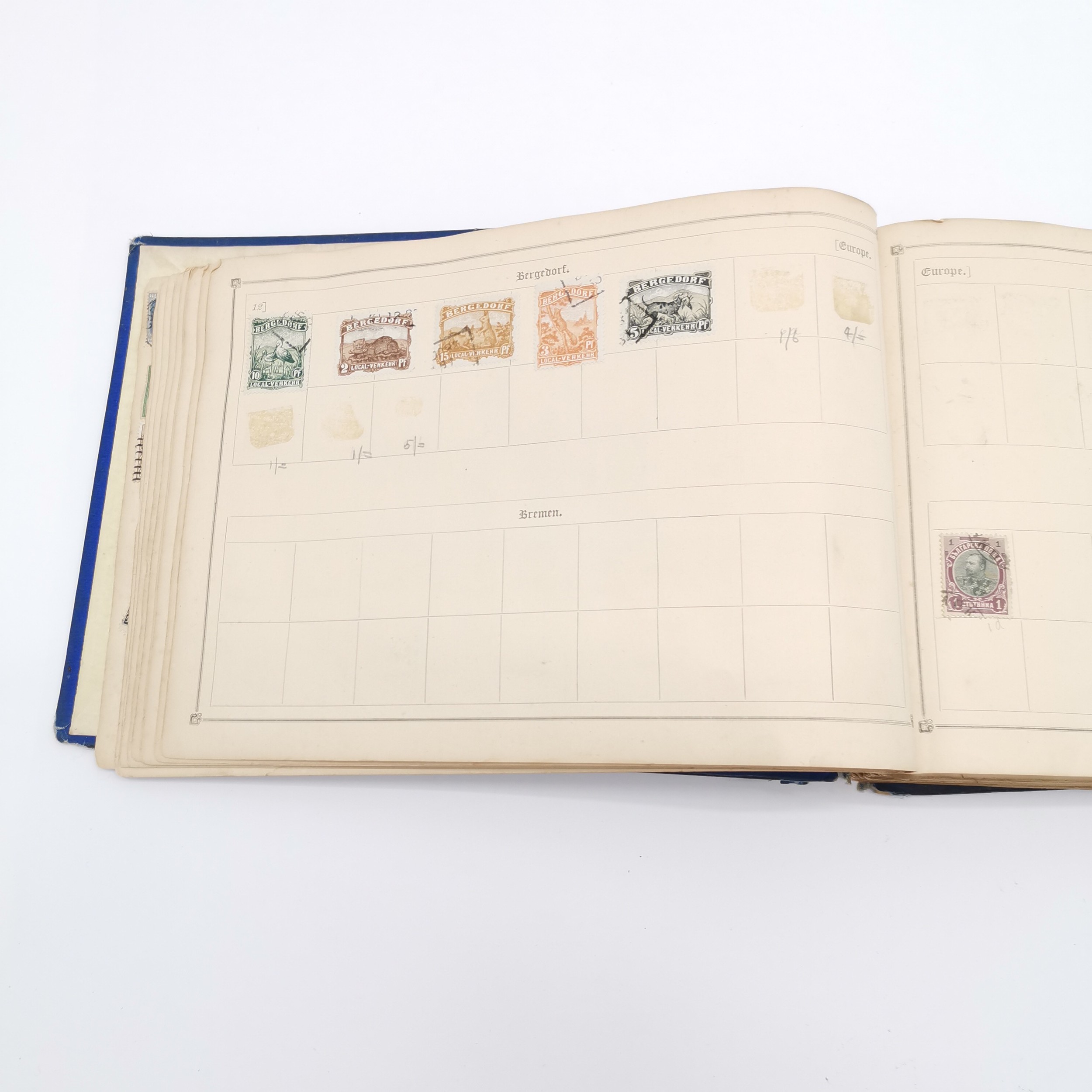 Cosmopolitan postage stamp album with useful collection inc GB 1d penny black, China dragon stamps & - Image 18 of 26