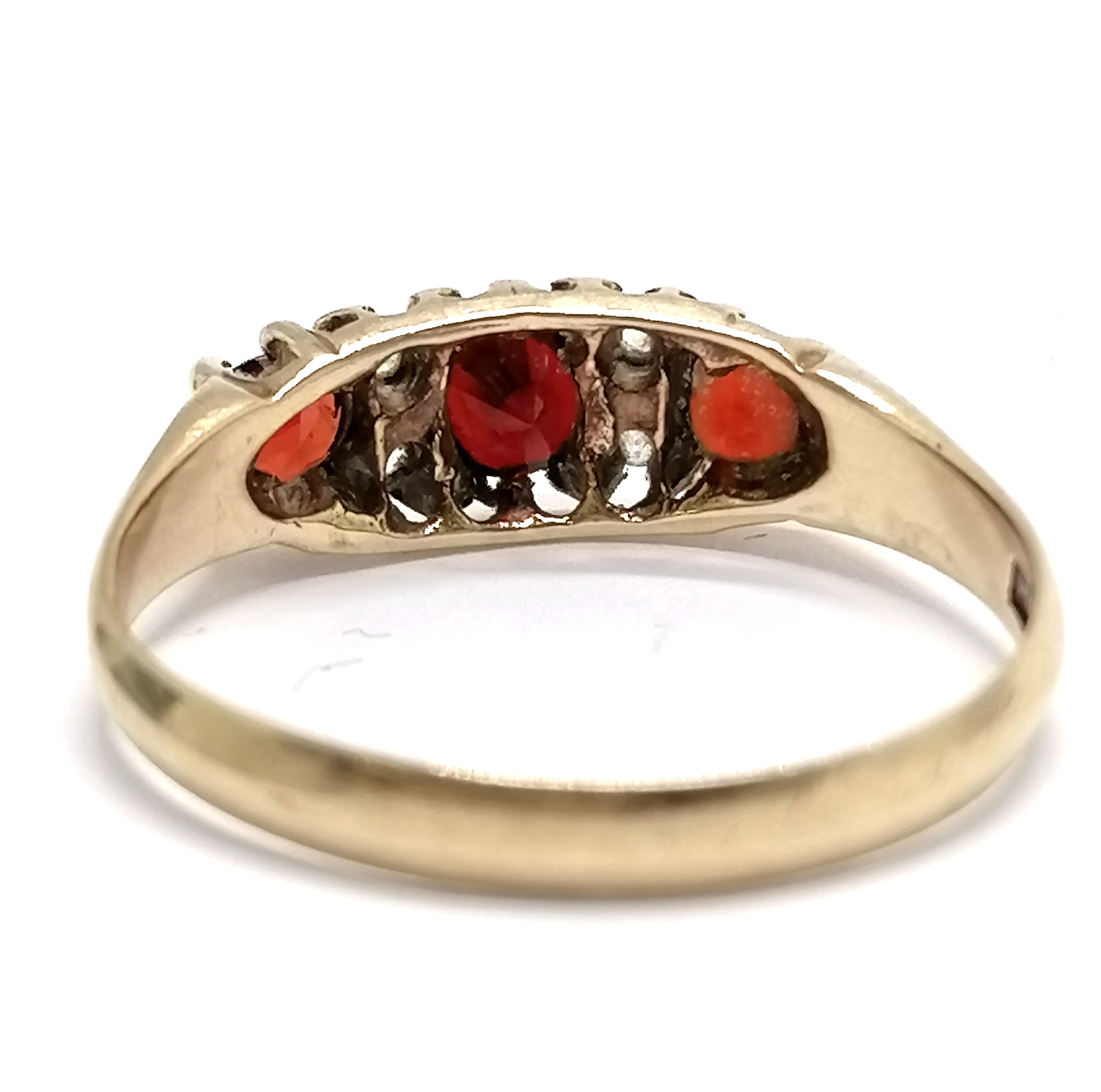 9ct hallmarked gold garnet / white stone set ring - size R & 1.9g total weight ~ garnets are worn - Image 2 of 3