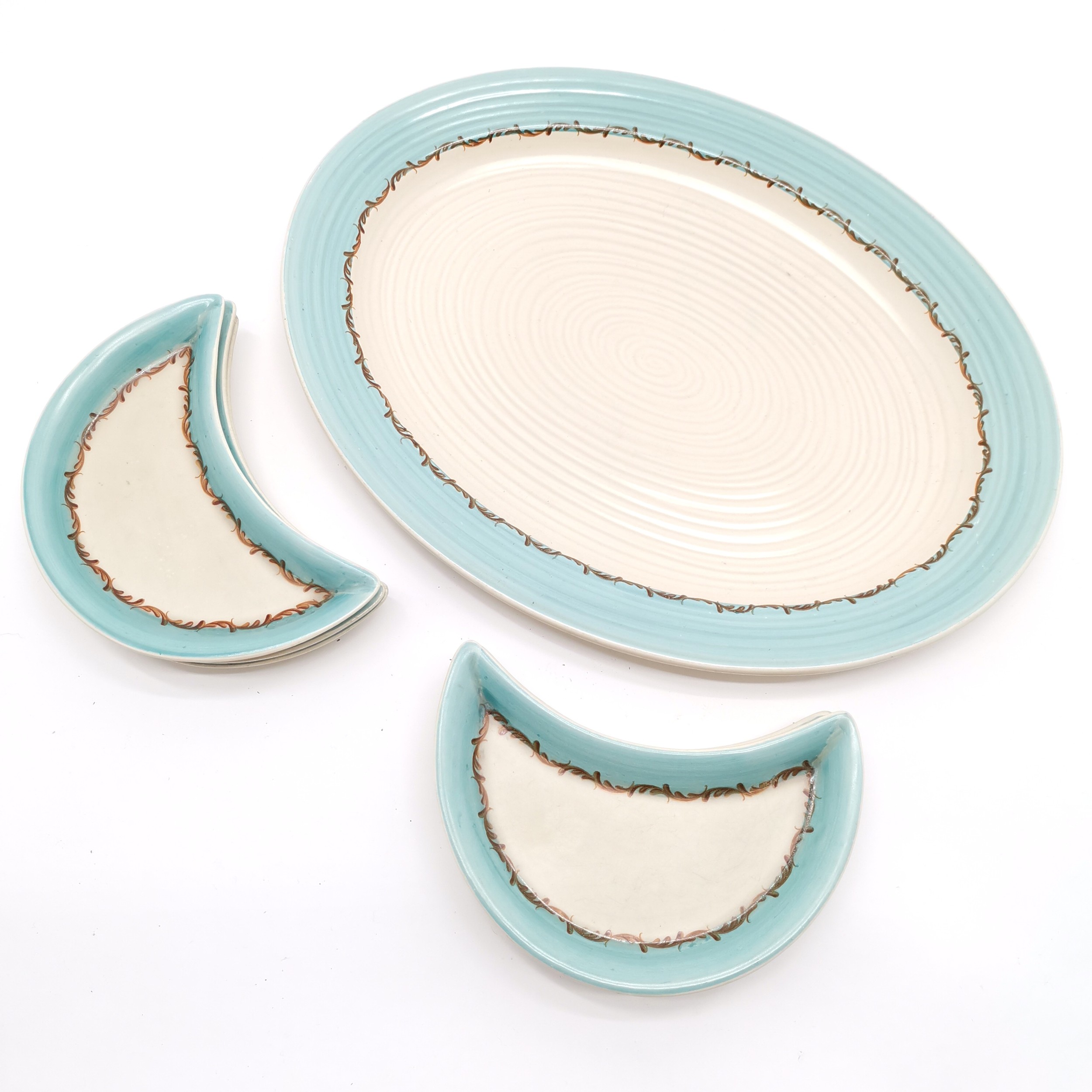 Clarice Cliff unusual serving platter (46cm x 35.5cm) with 6 x crescent shaped hors d'oeuvres dishes - Image 2 of 4