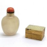 Oriental hand carved hardstone (jade) snuff bottle - 6cm t/w hand carved hardstone jade mounted