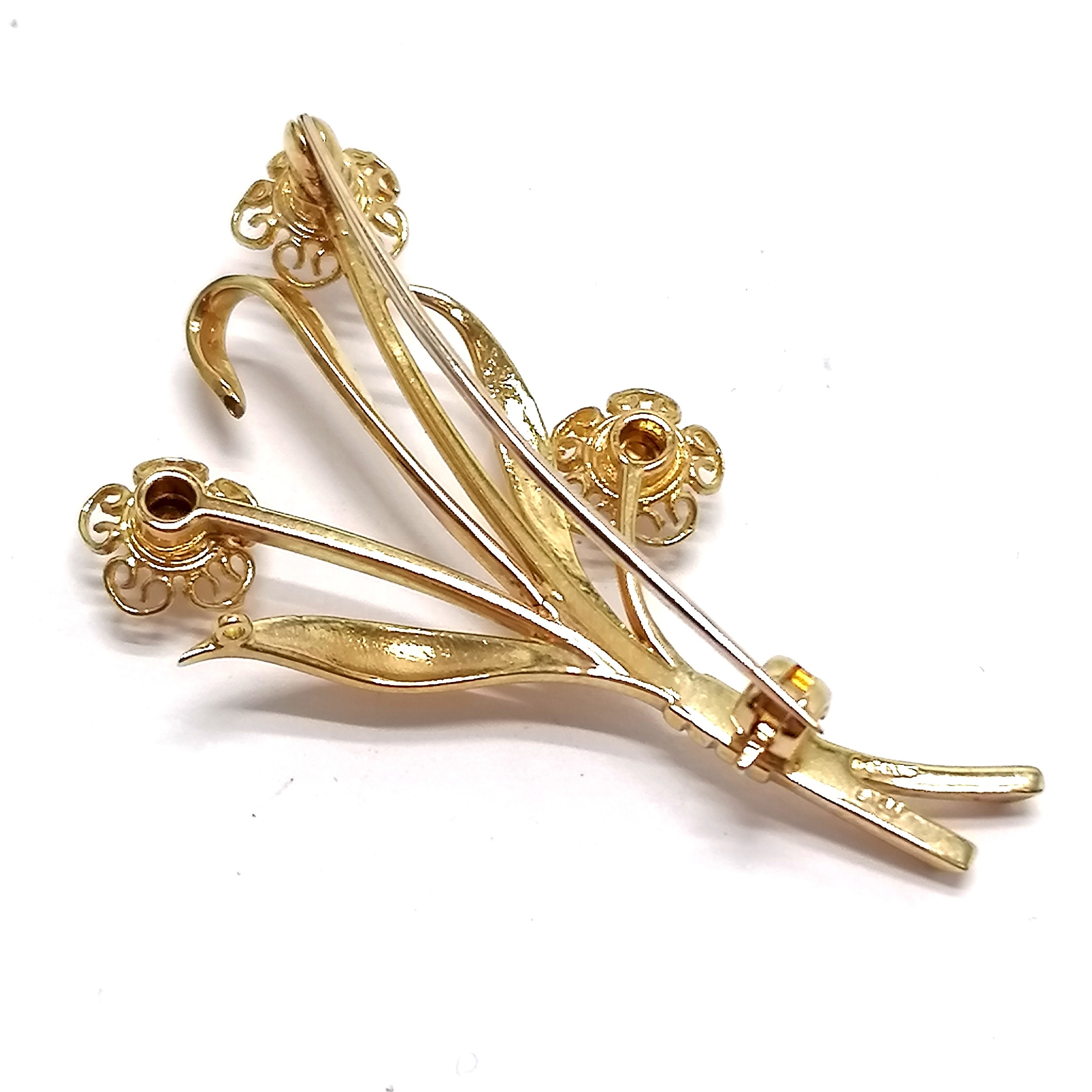 9ct hallmarked gold flower spray brooch set with pearls - 4.5cm & 4.5g total weight - Image 2 of 3