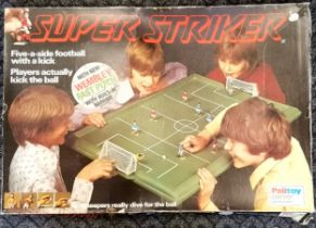 1970s Super striker boxed football table top game with Wembley stadium fast pitch - box in a/f