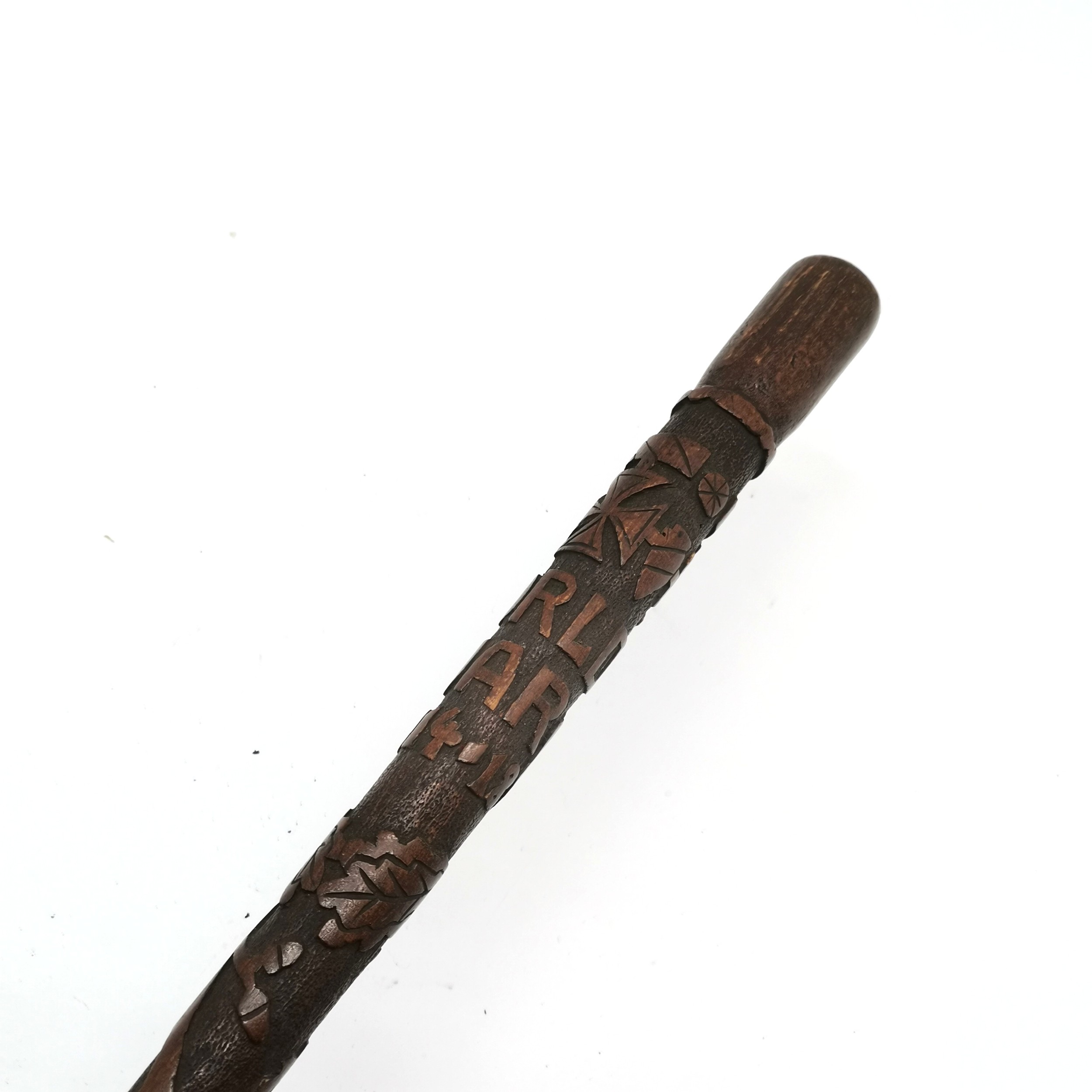 1914/18 hand carved walking stick with iron cross and oak leaf detail - 84cm long - no obvious signs
