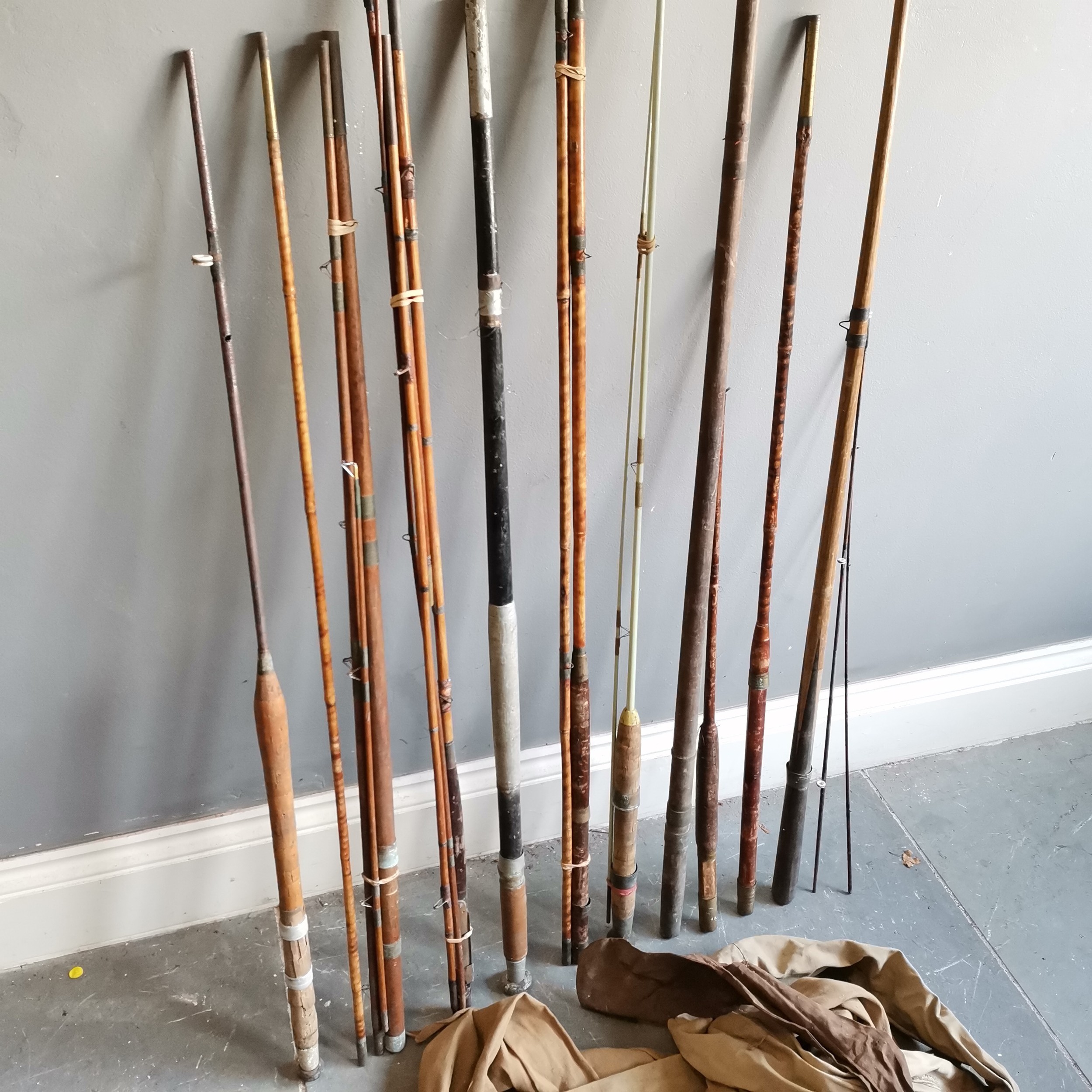 Collection of assorted vintage fishing rods and some hessian storage bags etc. - Image 2 of 2