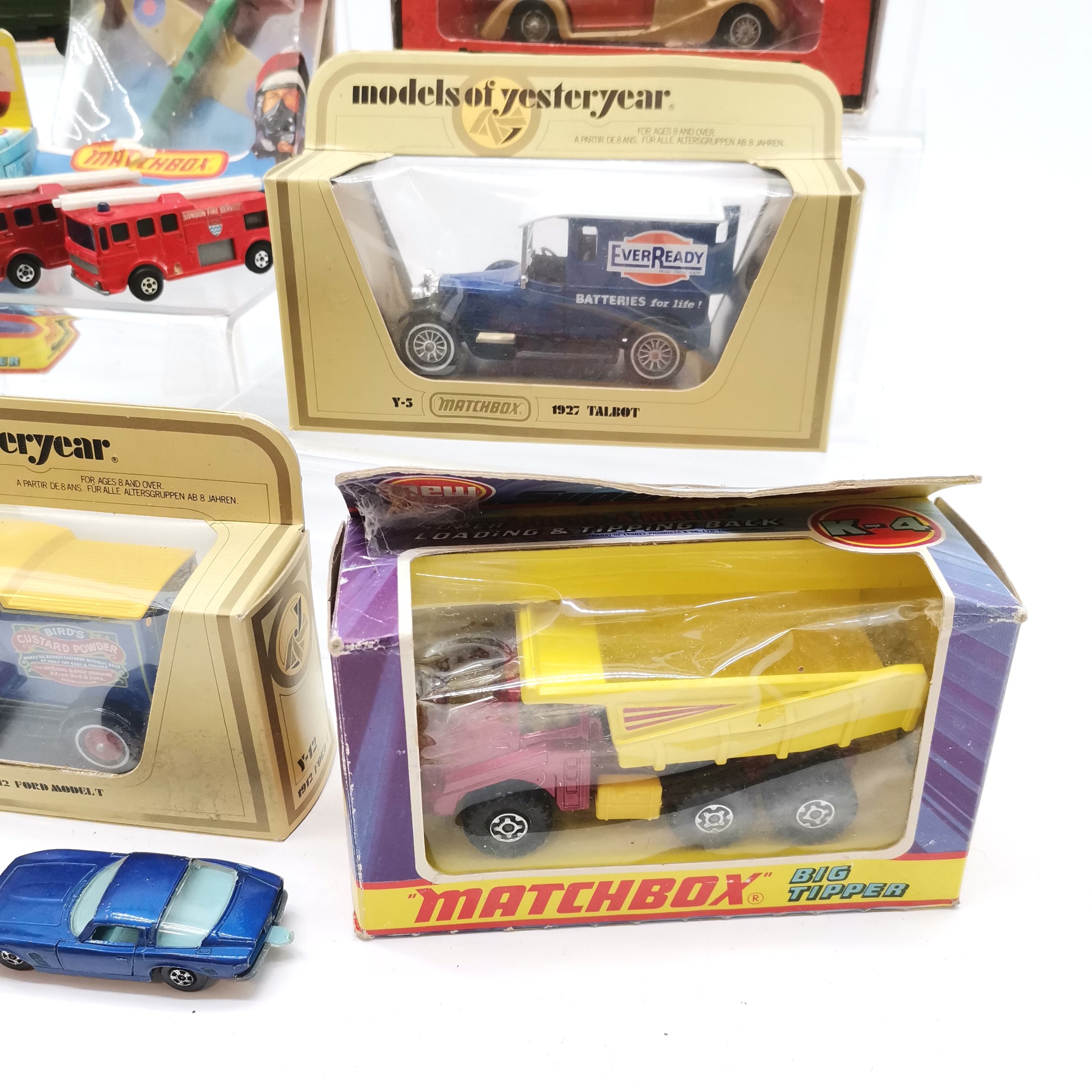 Collection of boxed and unboxed Matchbox toys including 4 models of yesteryear (X2 1912 Ford model - Image 4 of 5