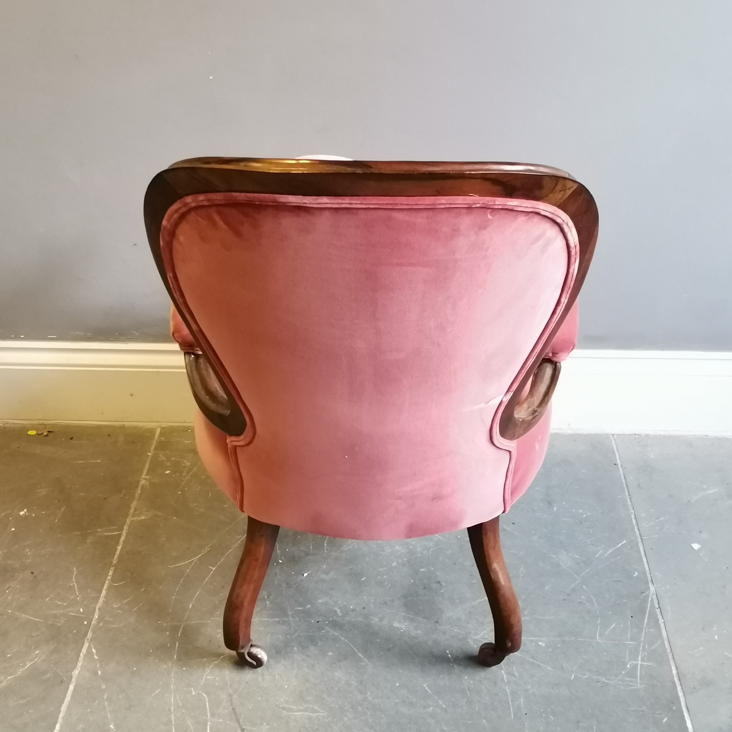 Victorian button back rosewood open arm chair - 60cm wide x 90cm high - Image 4 of 4