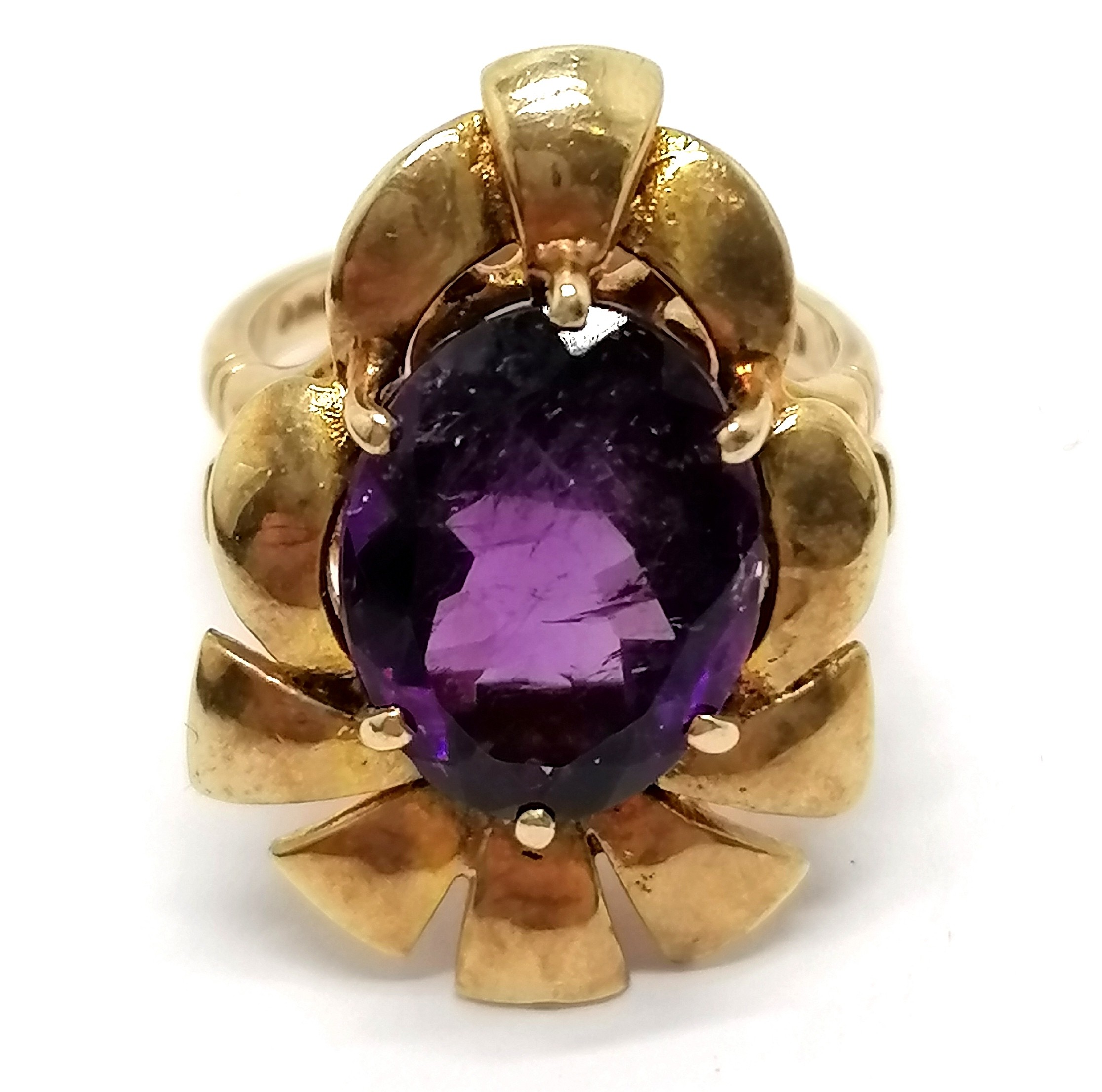 9ct hallmarked gold amethyst stone set flower design ring - size K½ & 7g total weight - Image 2 of 3