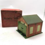 Boxed Hornby engine shed No.1A ~ base slightly distorted and box has slight losses otherwise in good