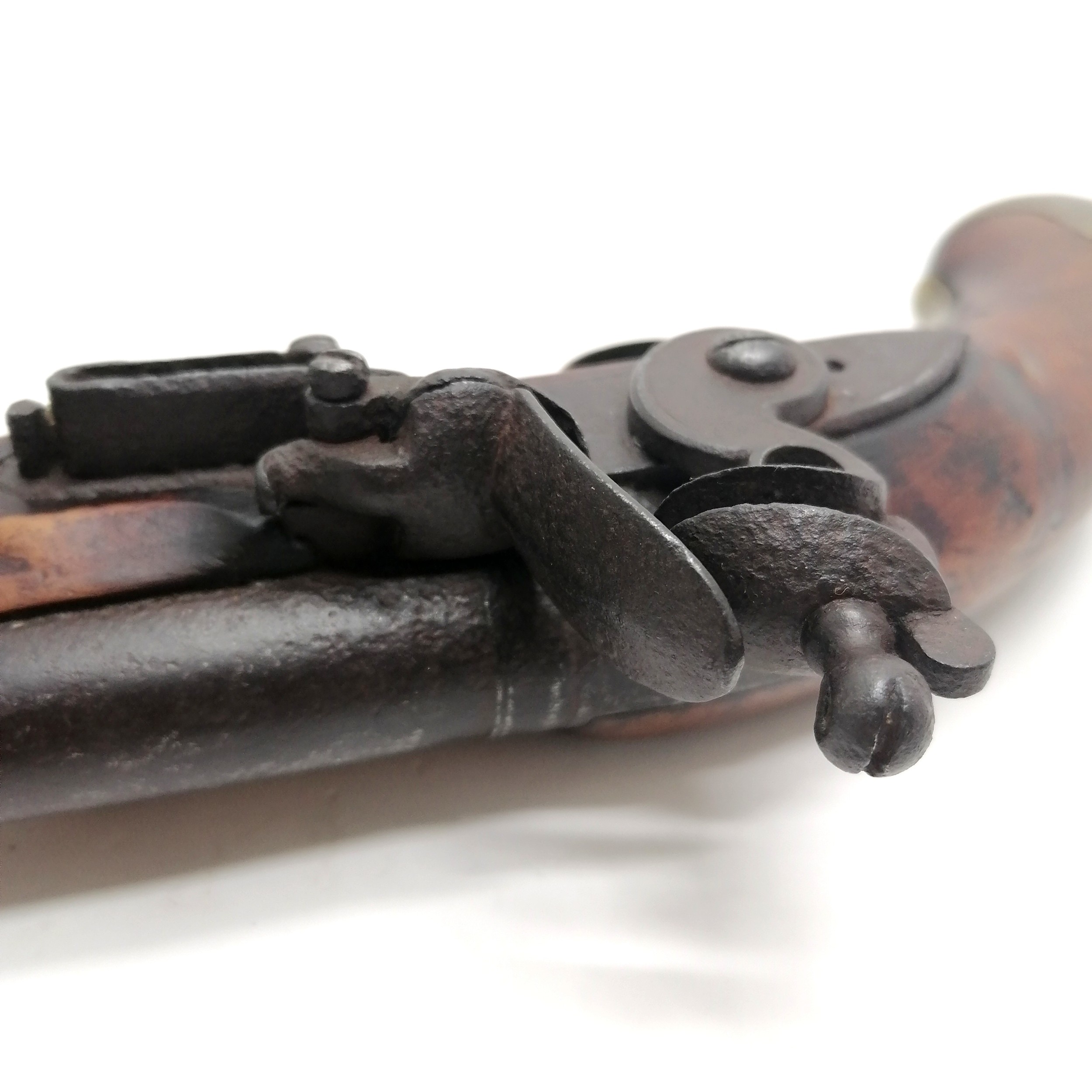 Antique c.1800 tower lock flintlock pistol with GR crown mark and has touchmarks to barrel & stamped - Image 5 of 11