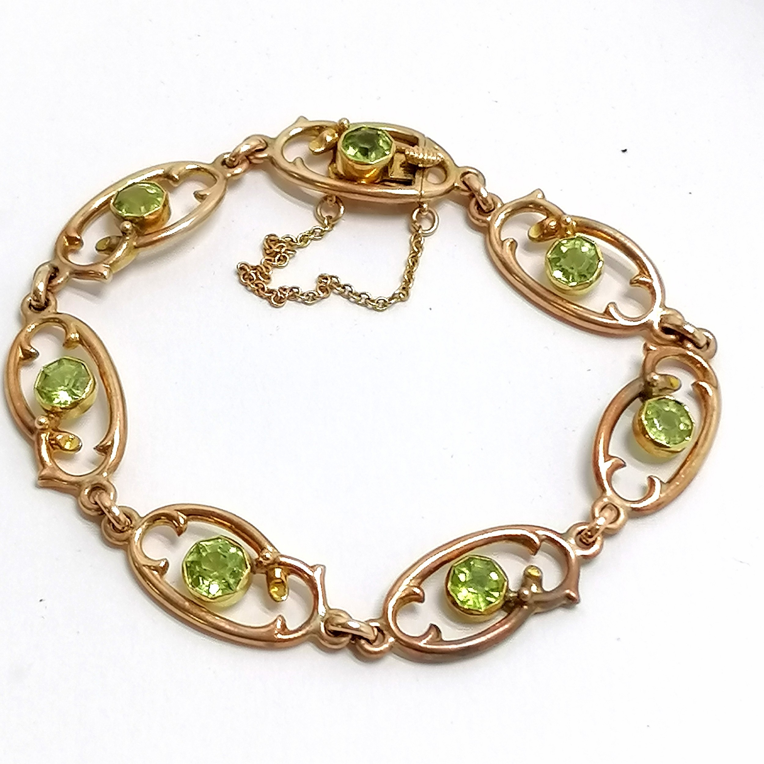 Antique Art Nouveau 9ct marked gold bracelet set with peridot in an original F Horstmann (Guildford) - Image 5 of 5