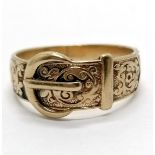 9ct hallmarked gold buckle ring with engraved decoration - size V & 5.5g