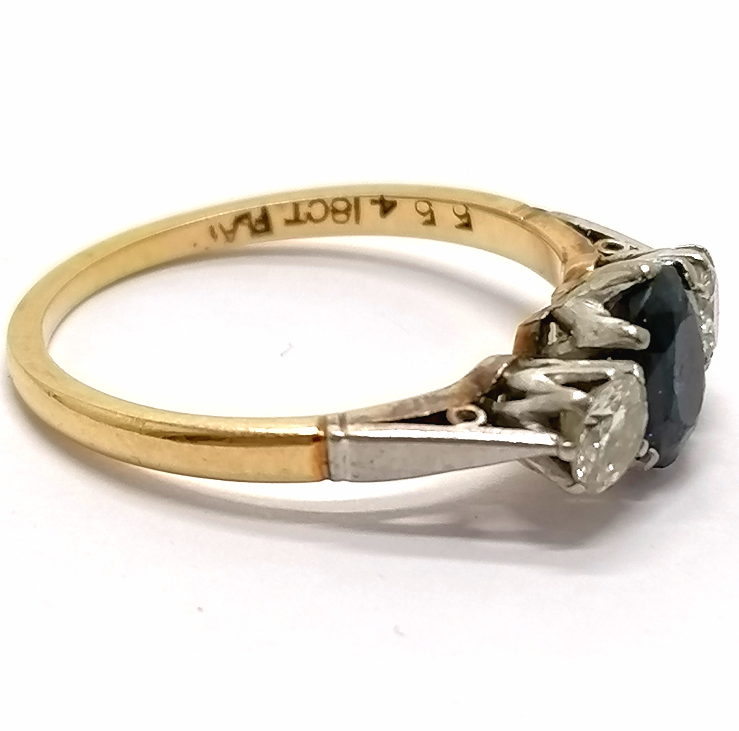 18ct gold and platinum sapphire & 2 diamond stone set ring - size Q & 3.1g total weight ~ sapphire - Image 3 of 3