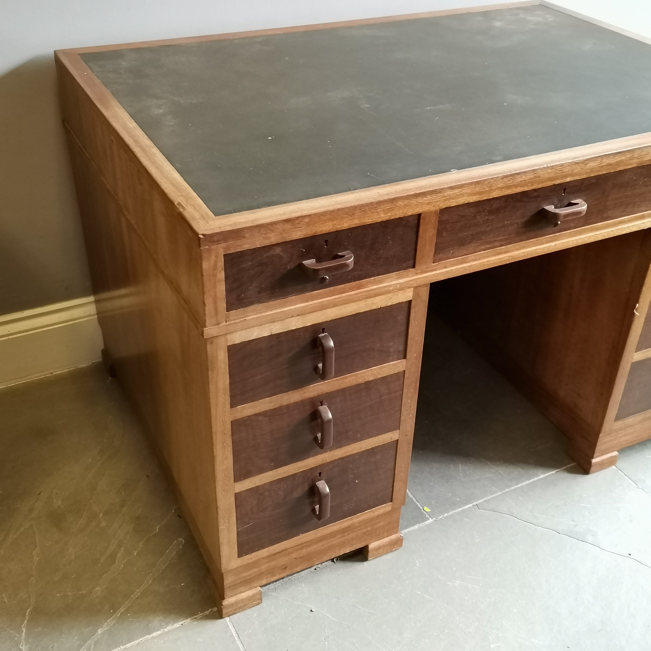 Art Deco Teak and hardwood desk with leather inset top, drawers stiff to open but in overall good - Image 2 of 5