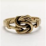 9ct hallmarked gold knot design ring - size N & 2.5g