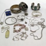 Qty of ethnic jewellery inc silver ? etc - SOLD ON BEHALF OF THE NEW BREAST CANCER UNIT APPEAL