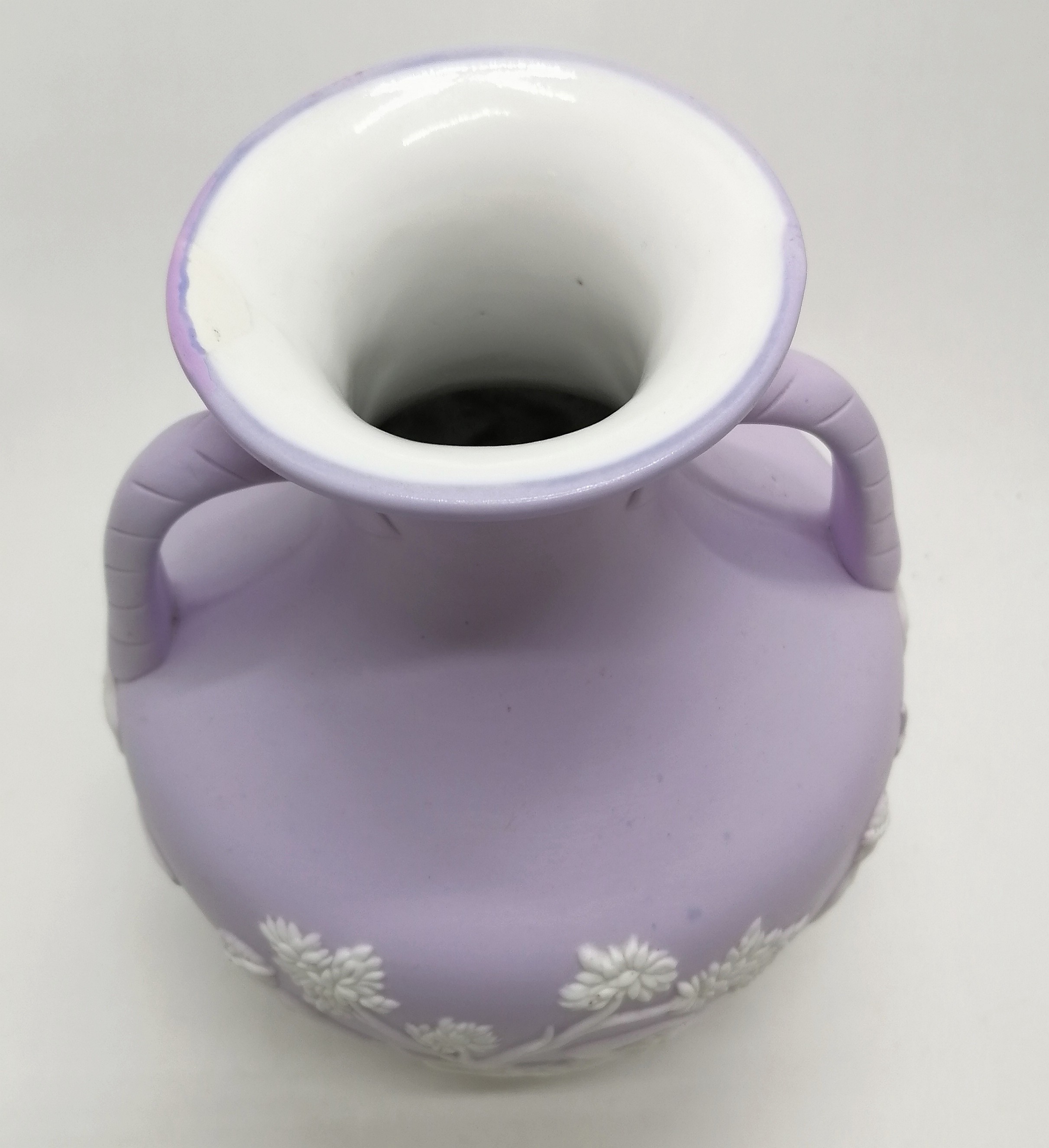 Wedgwood style Portland vase on pink / lilac ground - 25cm high ~ some restoration to top rim - Image 5 of 7
