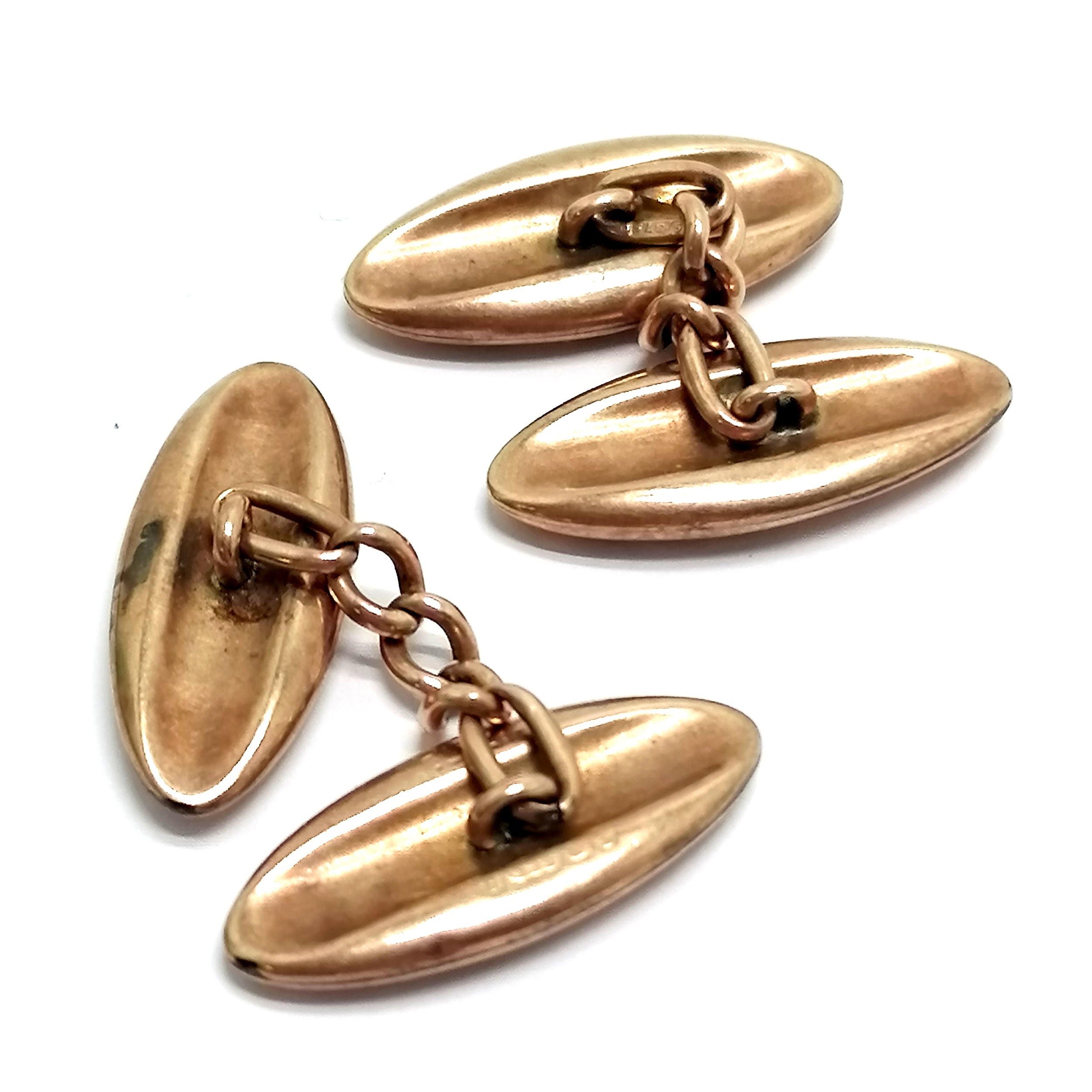 Antique pair of 9ct hallmarked rose gold cufflinks with engraved detail - 4.2g with slight dents - Image 2 of 2