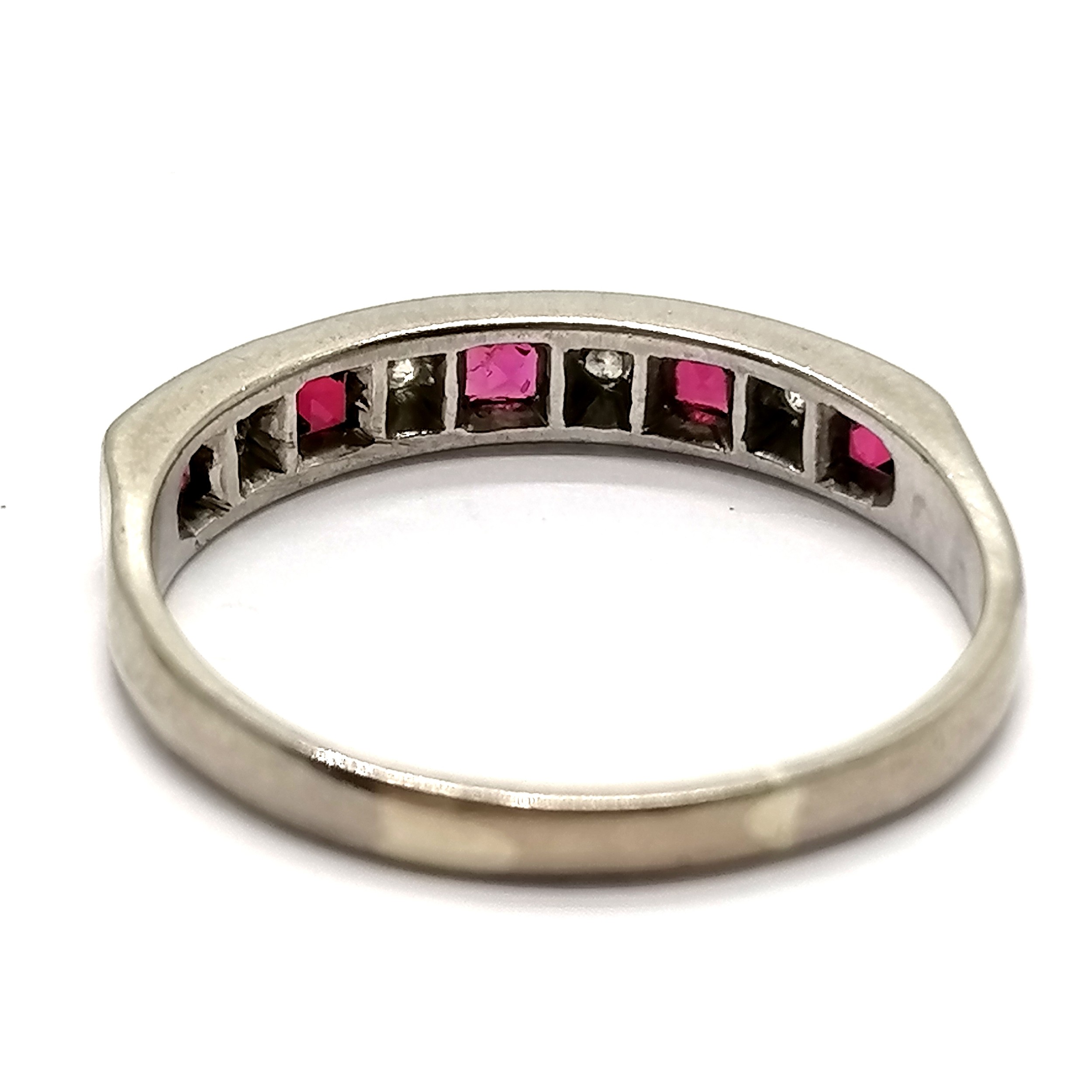 18ct marked white gold ruby / diamond half eternity ring - size V & 4.4g total weight - Image 2 of 3