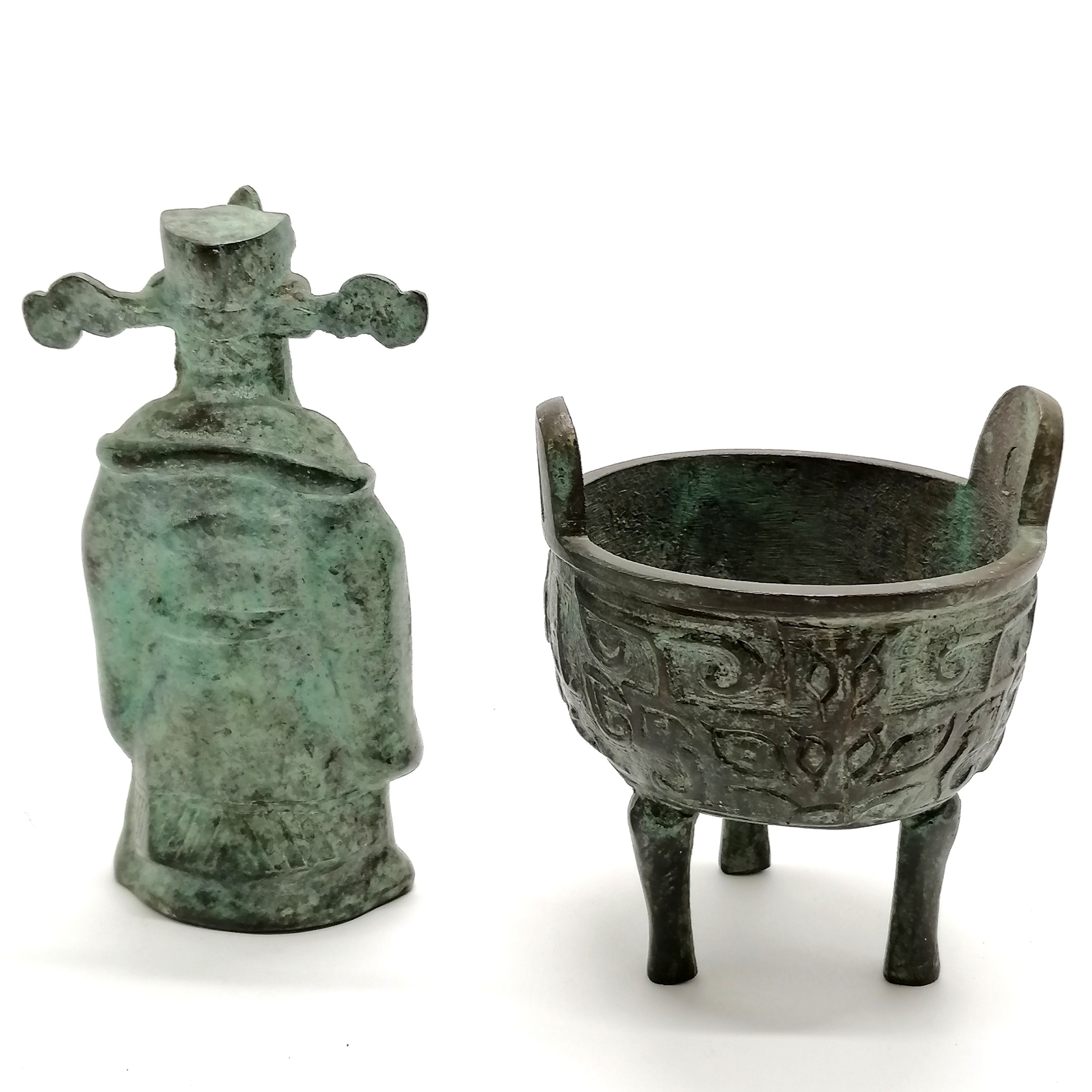 Chinese bronze cast censor & figure (15cm high) - Image 3 of 4