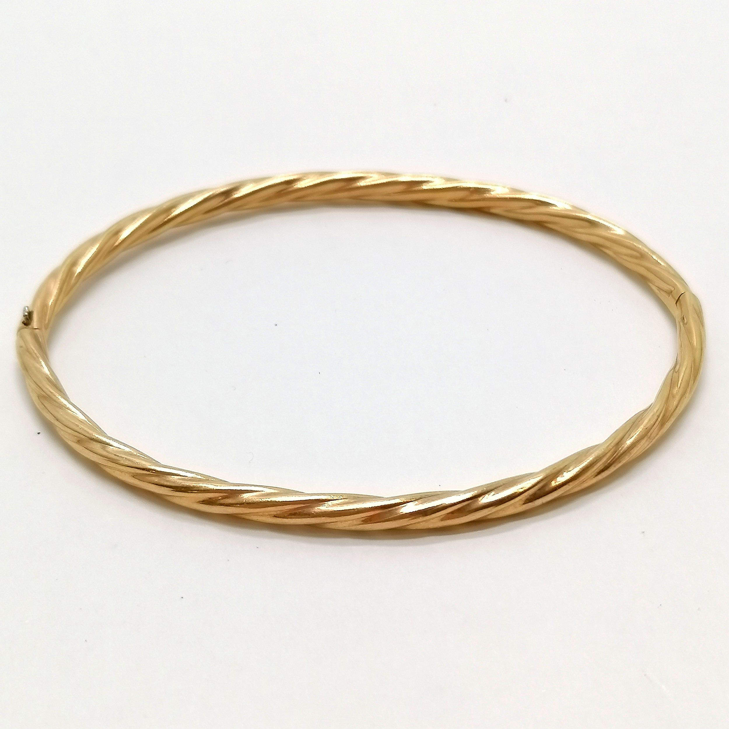 9ct hallmarked gold rope twist bangle with extending white gold mechanism - 4.5g - SOLD ON BEHALF OF