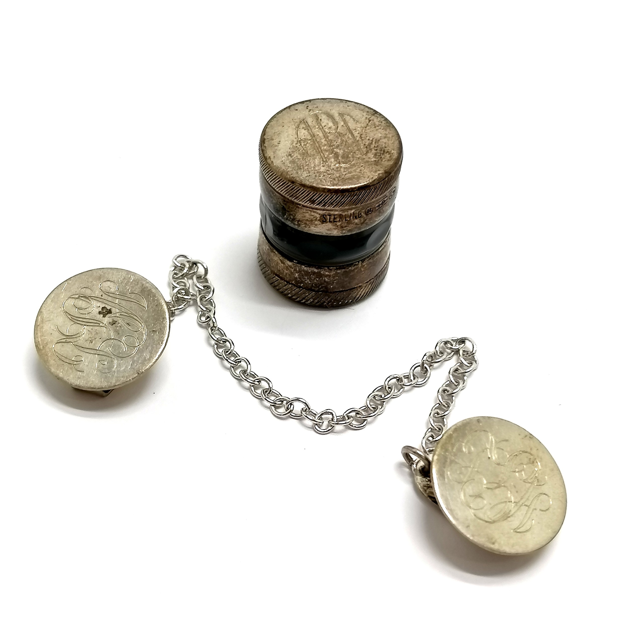 Silver Leonore Doskow hand made cape clip, R Blackinton & Co silver pill box & 2 x thimbles - Image 2 of 3