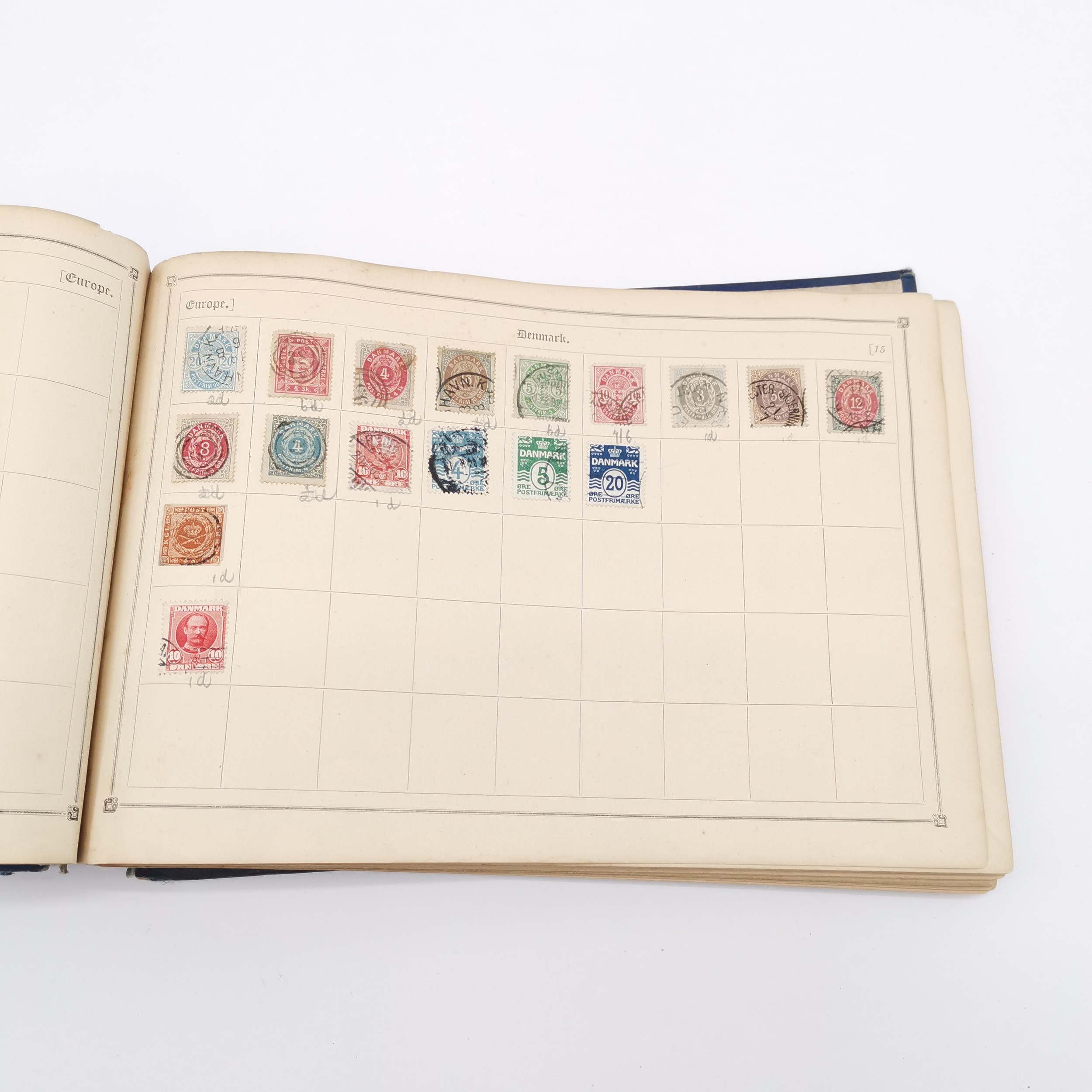 Cosmopolitan postage stamp album with useful collection inc GB 1d penny black, China dragon stamps & - Image 17 of 26