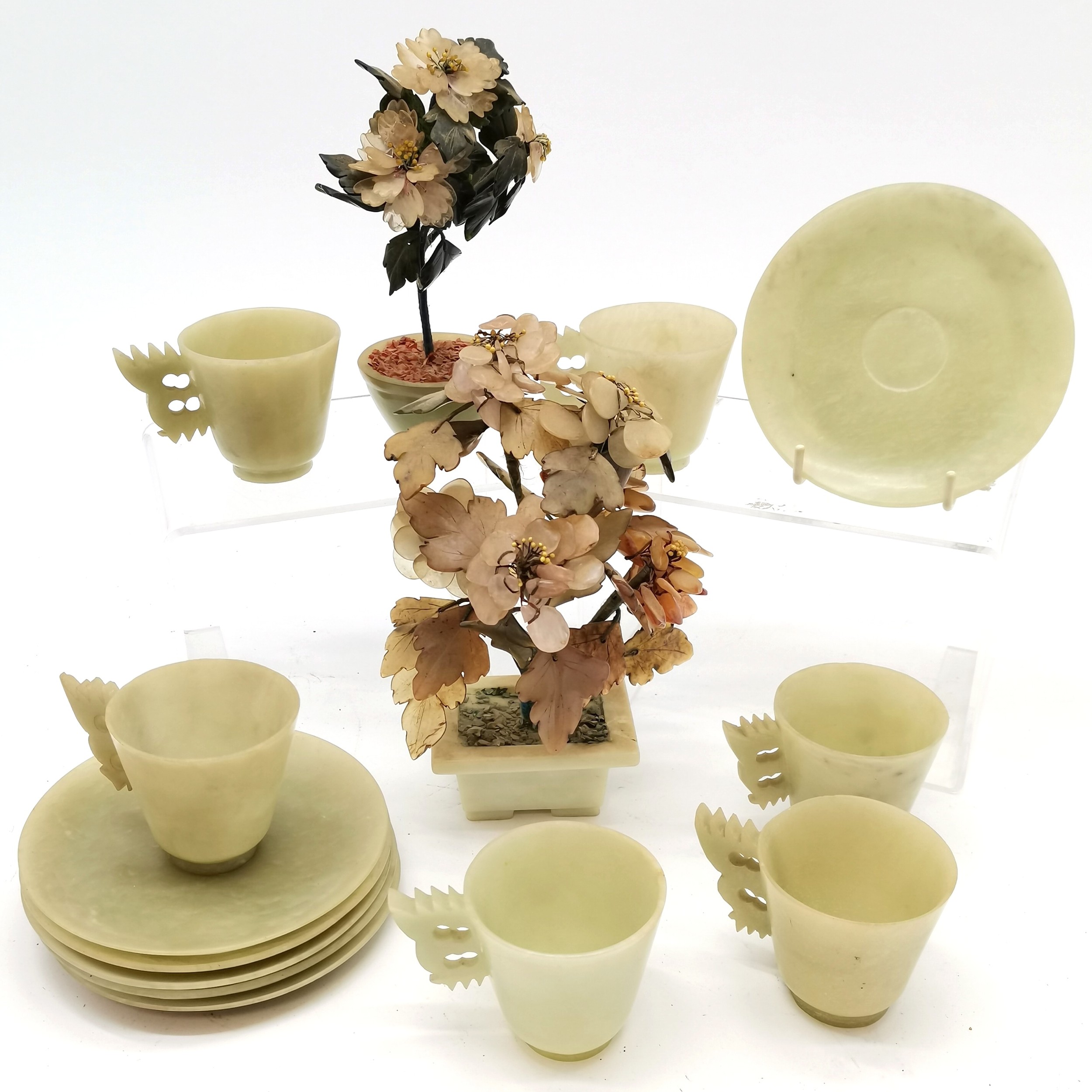 Oriental hand carved hardstone jade set of 6 x cups / saucers (11.5cm diameter) t/w 2 x flower - Image 2 of 3