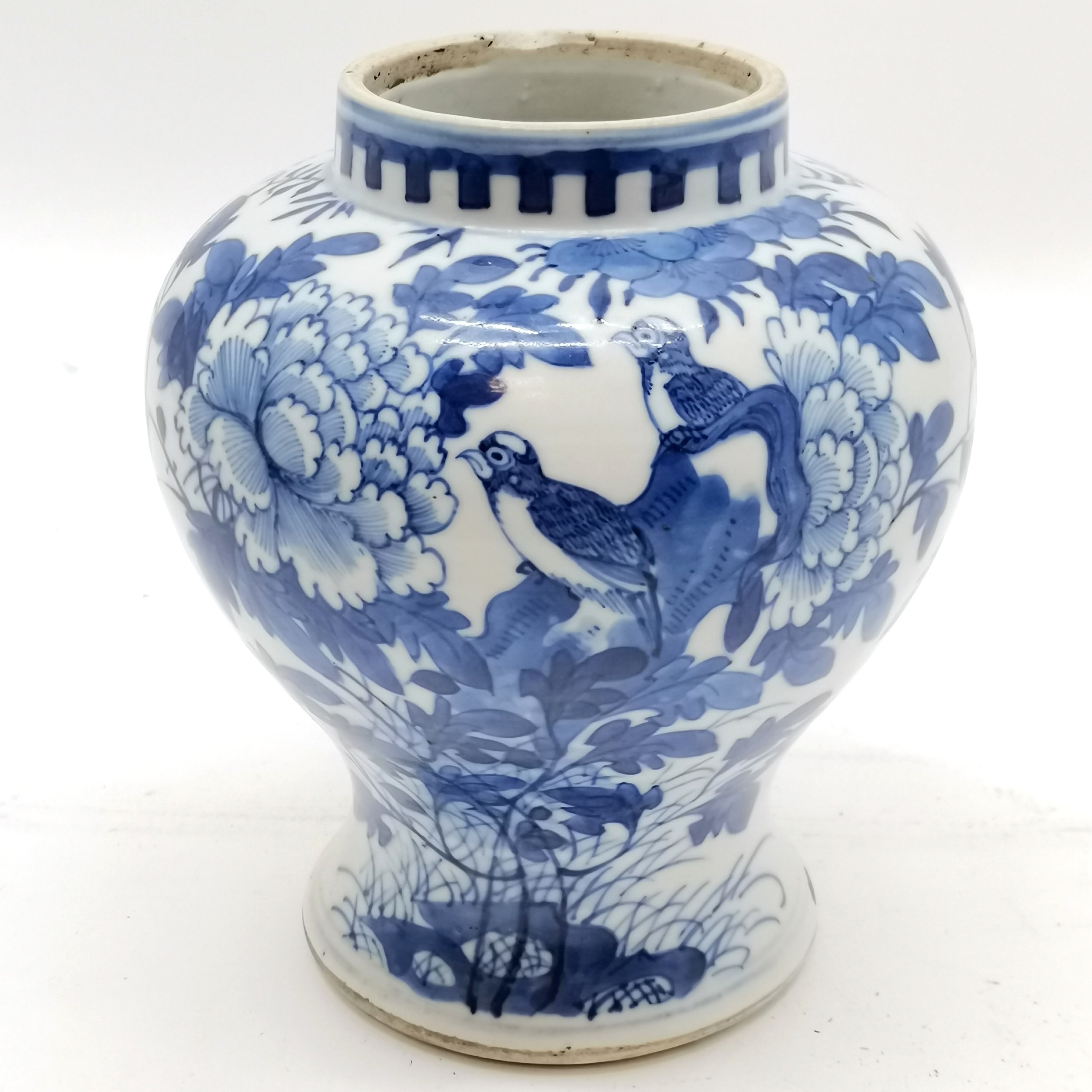 Antique Chinese blue & white decorated pot with bird / flower detail (16cm high) - has chip to rim & - Image 2 of 6