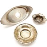 1905 A&J Zimmerman Ltd silver oval inkwell stand t/w unmarked silver pierced dish t/w