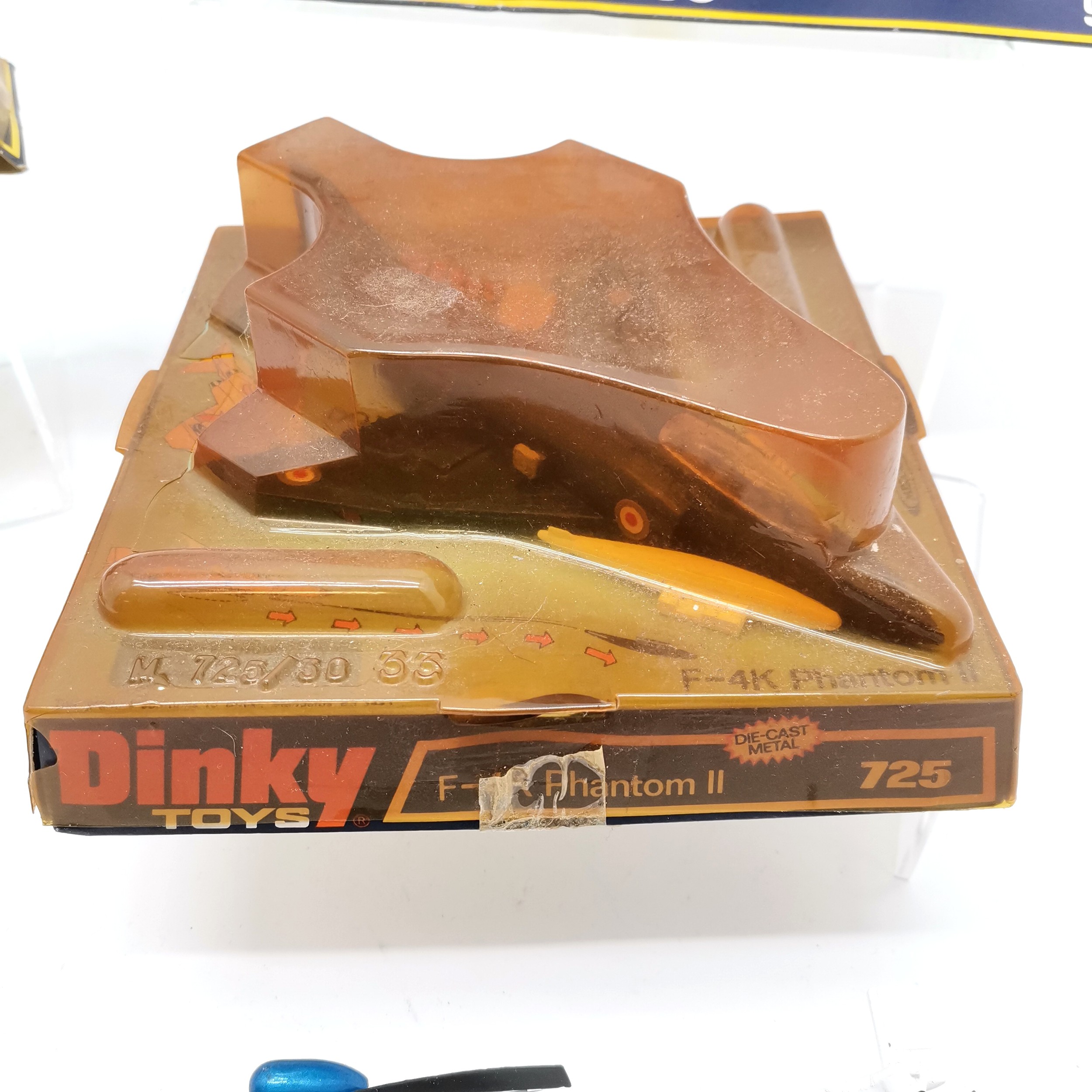 Collection of boxed and unboxed Dinky toys including 725 F-4K Phantom II, 289 Routemaster bus, A.E.C - Image 5 of 6