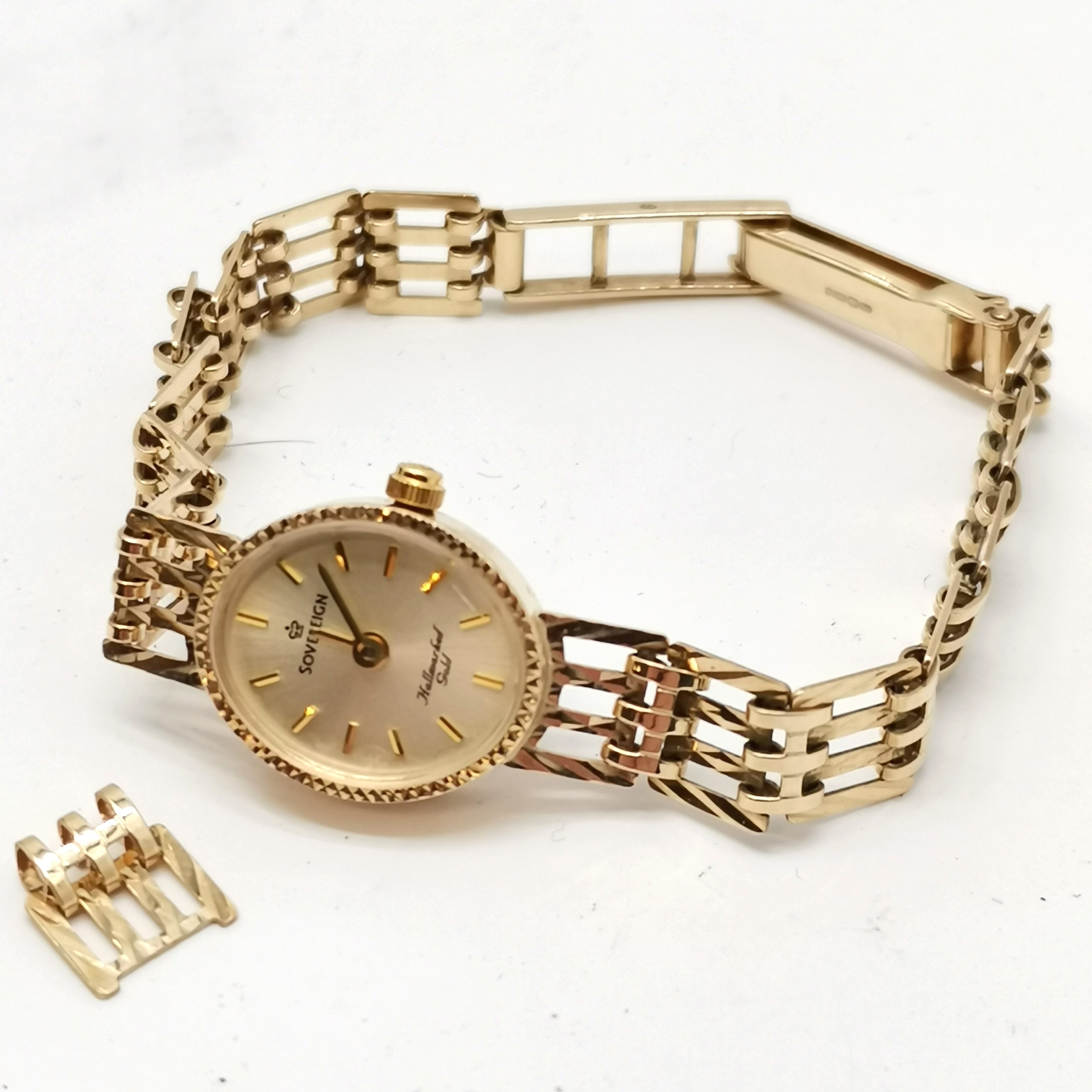 Sovereign ladies 9ct hallmarked gold ladies quartz wristwatch on 9ct gold bracelet (10.3g total - Image 2 of 7