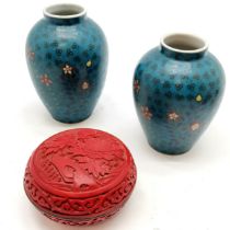 Chinese cinnabar laquer circular lidded pot - 10cm diameter t/w 2 x Chinese ceramic vases with metal