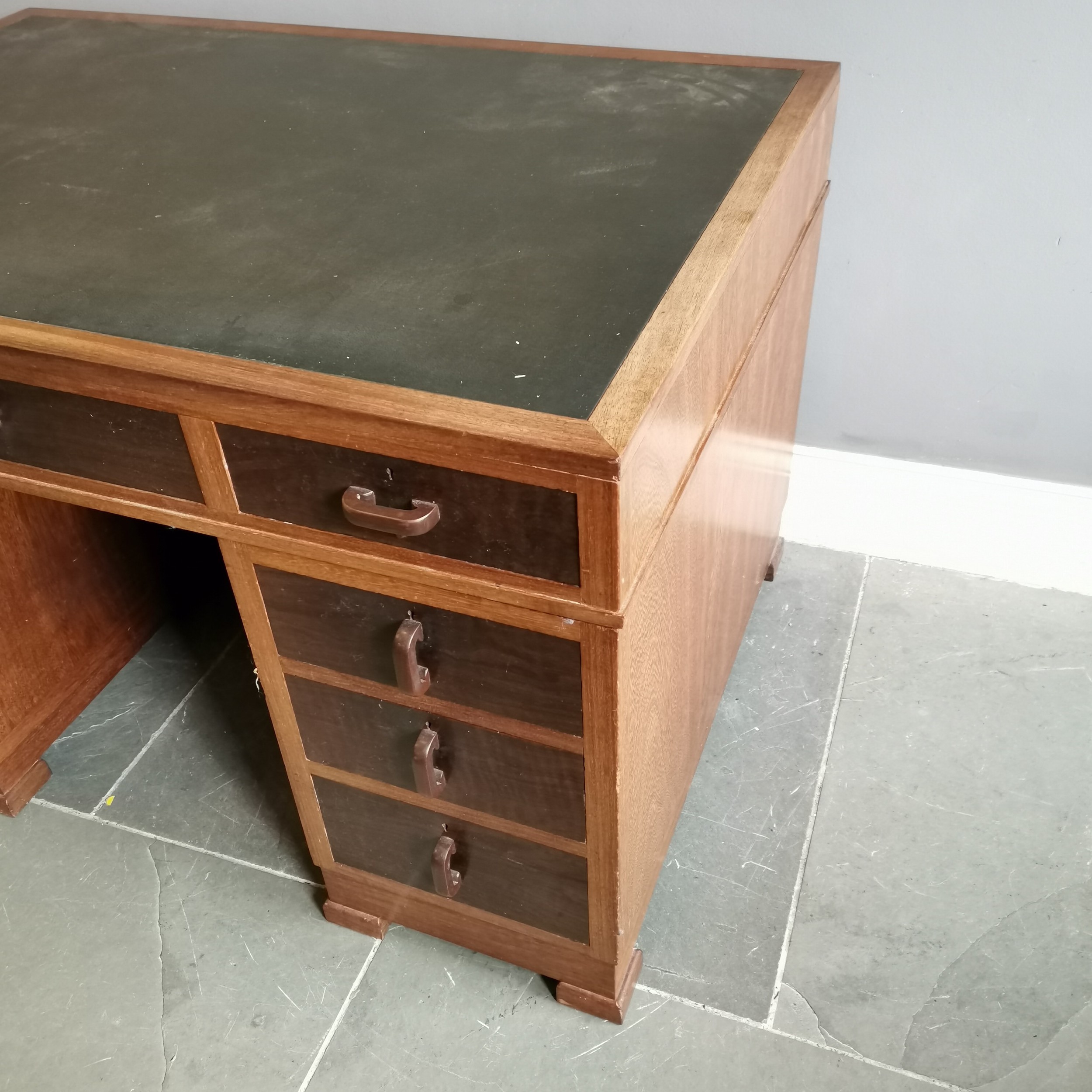 Art Deco Teak and hardwood desk with leather inset top, drawers stiff to open but in overall good - Image 3 of 5