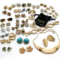 Qty of costume jewellery (mostly clip-on earrings) inc Monet necklet / earrings set, B&G