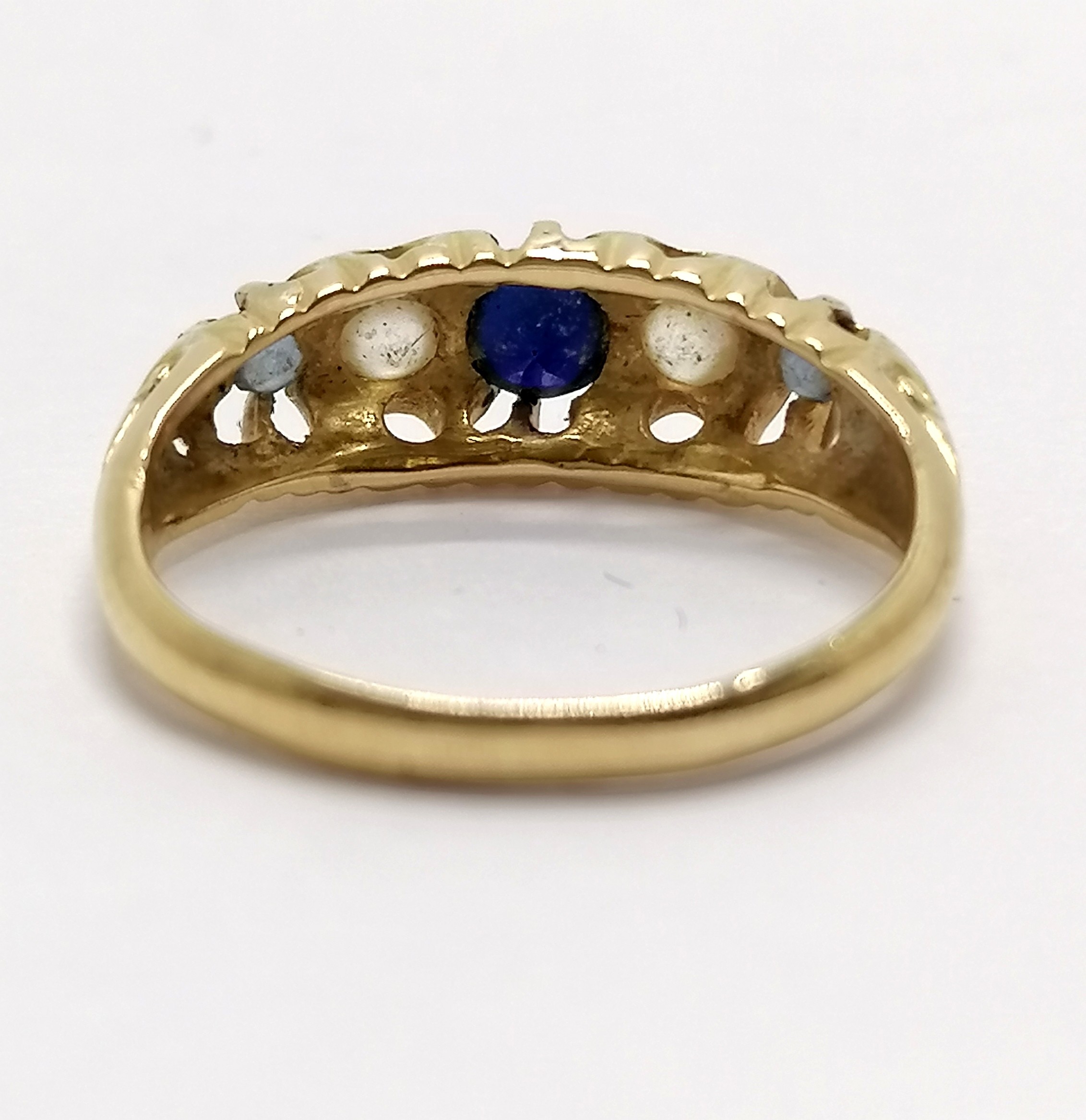 Antique 18ct hallmarked gold sapphire / white stone set ring - size H½ & 2.3g total weight - Image 3 of 4