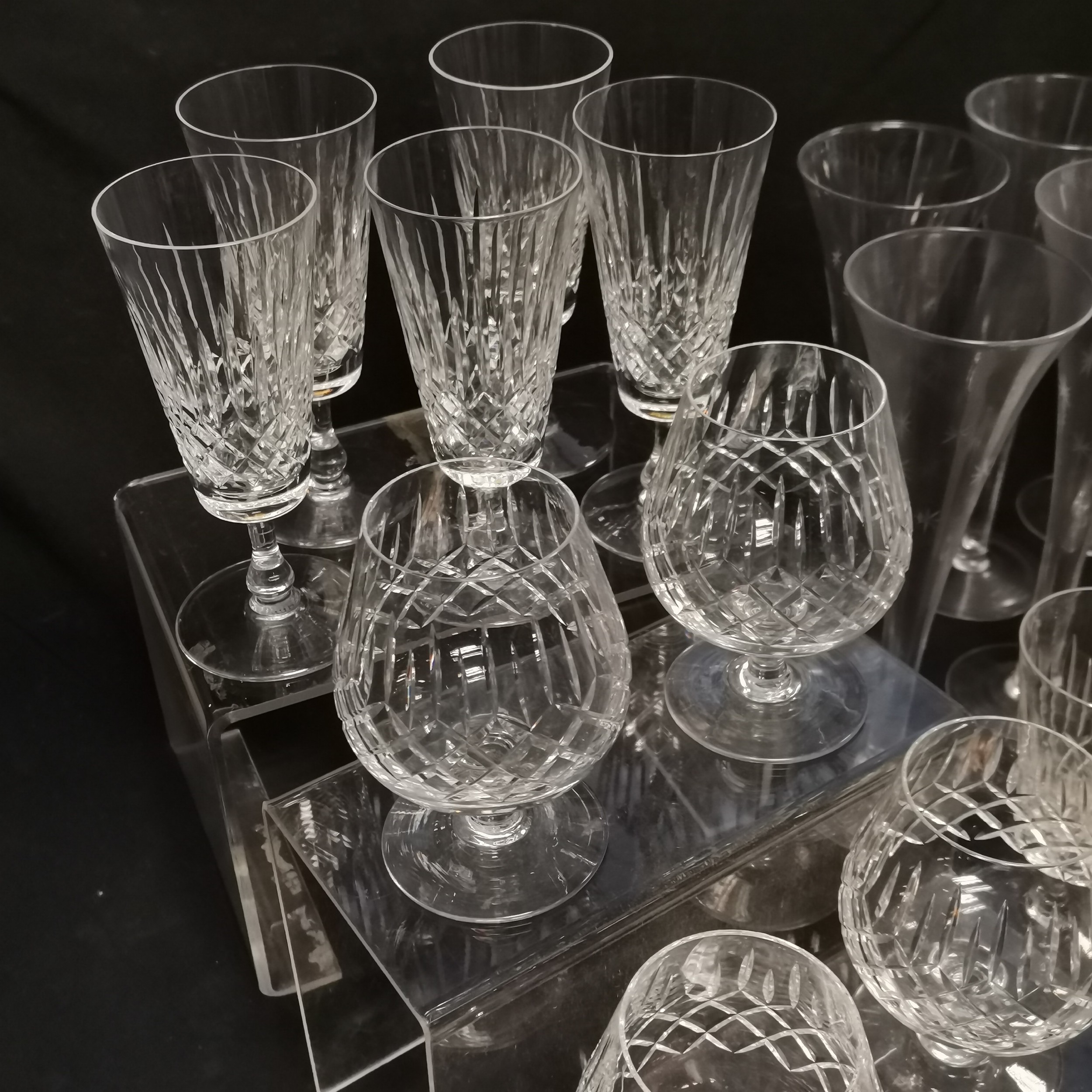 18 Edinburgh crystal glasses T/W a quantity of glasses - no obvious damage - Image 4 of 6