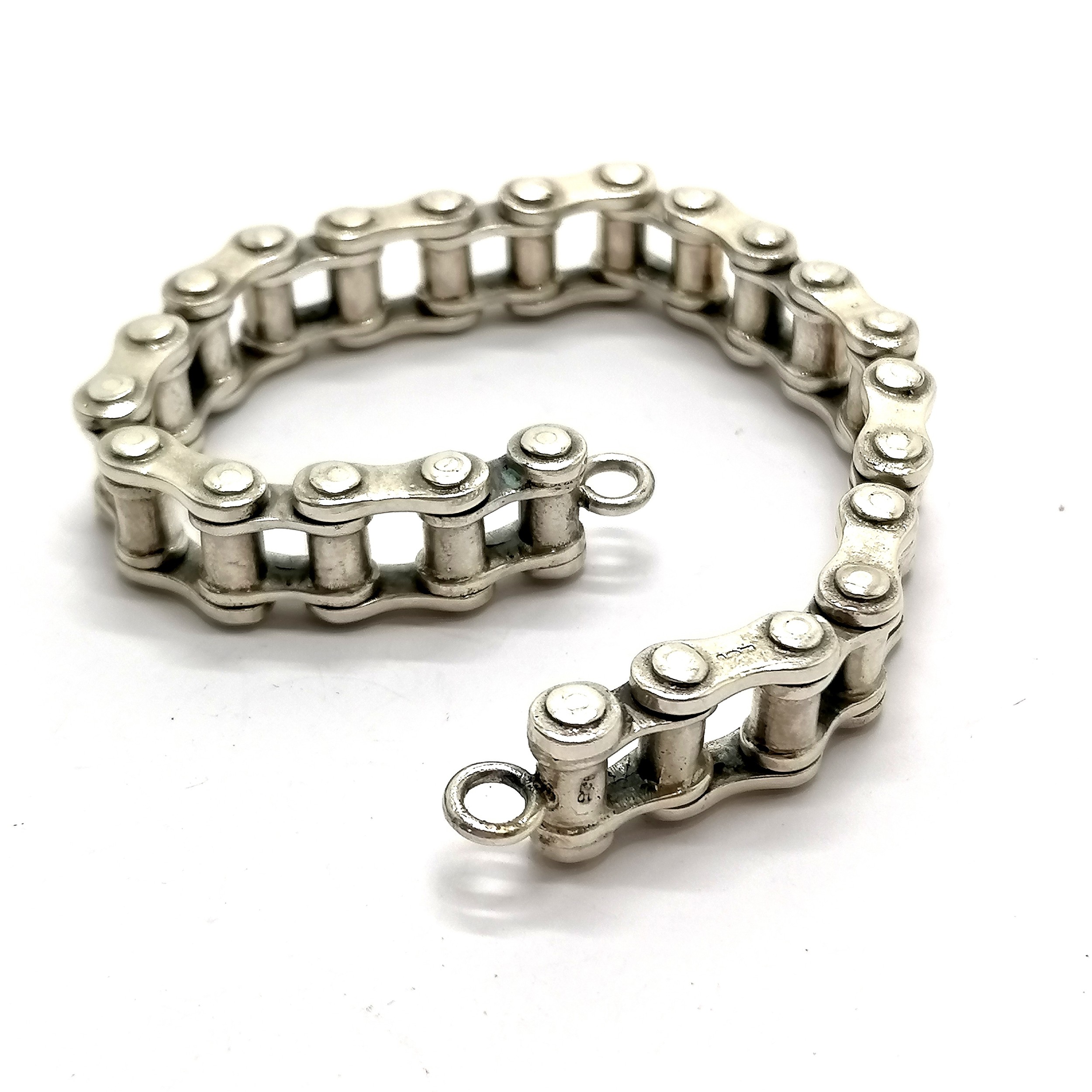 Silver marked bike chain bracelet (lacks clasp) - 21cm long & 62g