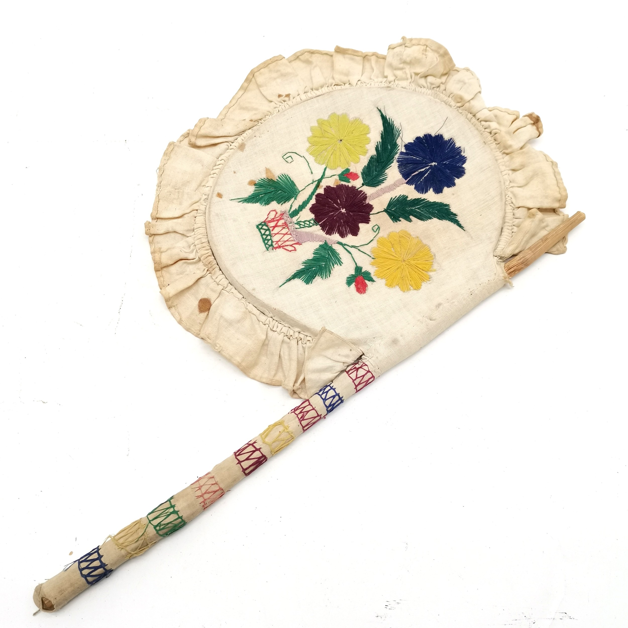 Hand embroidered Indian made fan on wooden shaft - 45cm long & has obvious wear & marks - Image 2 of 3