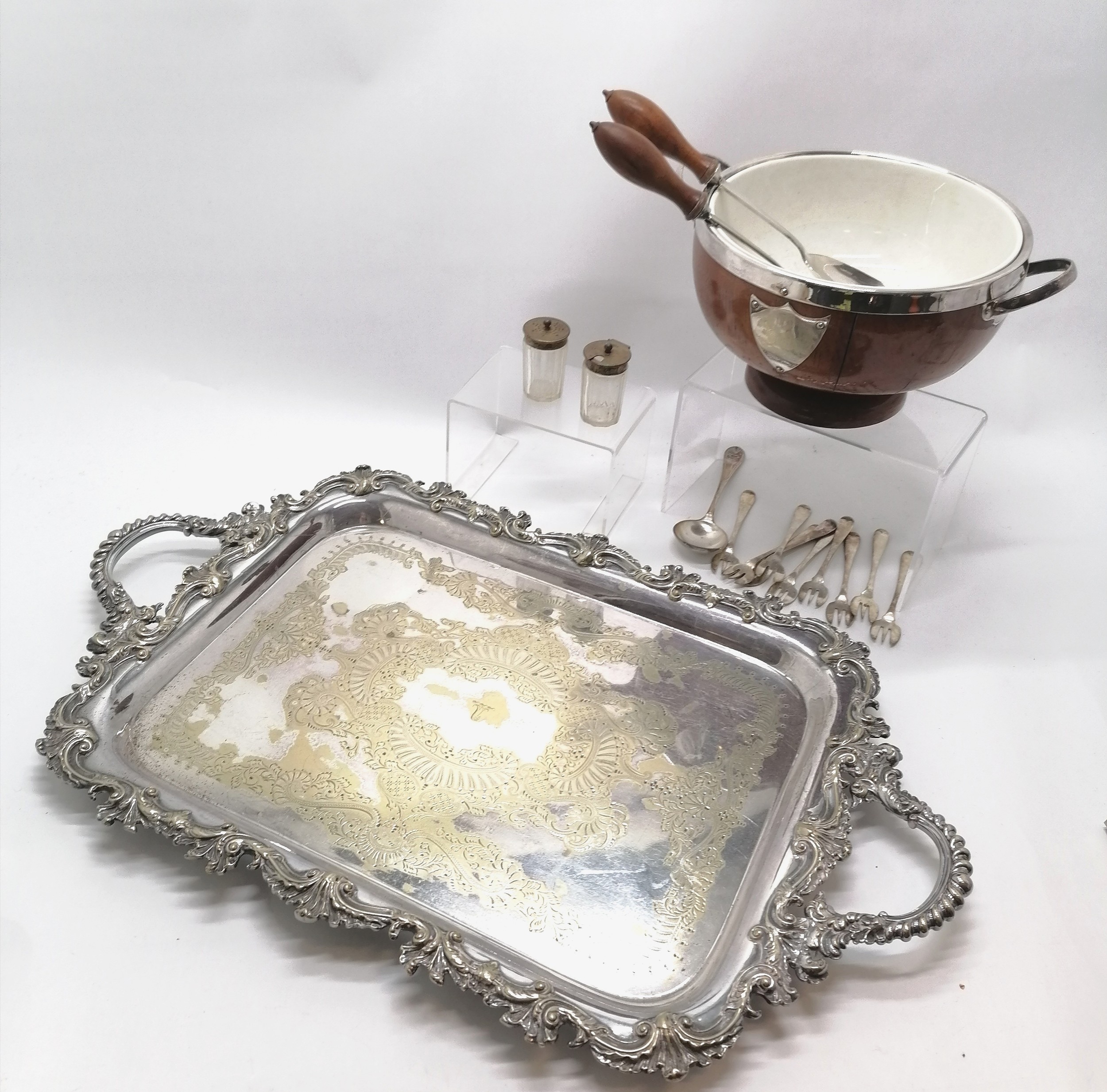 Antique silver plated tray with 2 handles, embossed border & engraved detail - 66cm x 39cm (has - Image 2 of 9