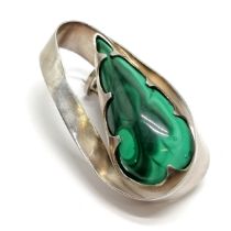 Unmarked silver designer brooch set with malachite - 6cm & 36g