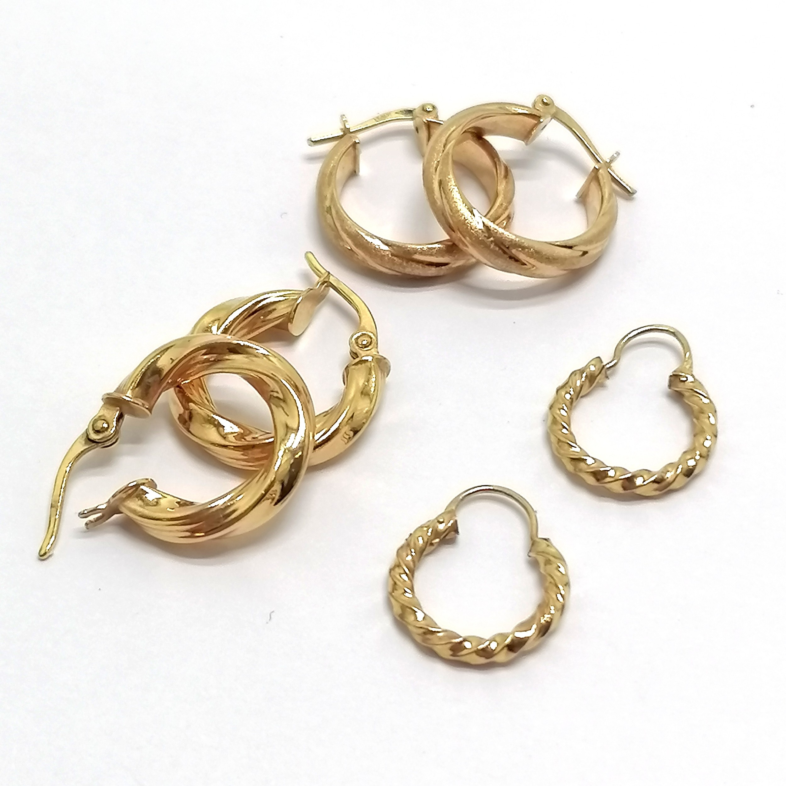 3 x 9ct marked gold pairs of hoop earrings - 4g total
