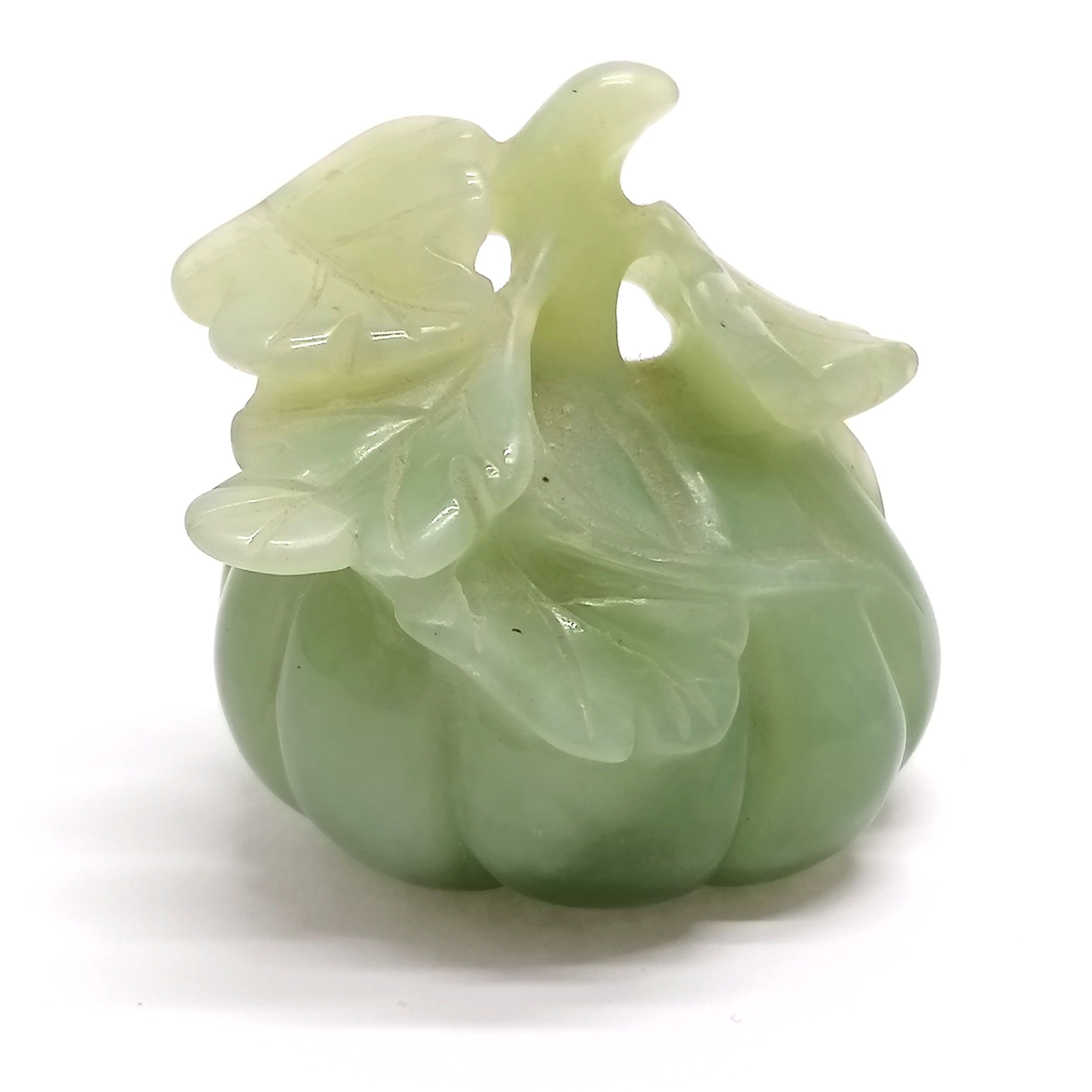 Oriental hand carved hardstone jade fruit with leaves - 4.5cm high & no obvious damage