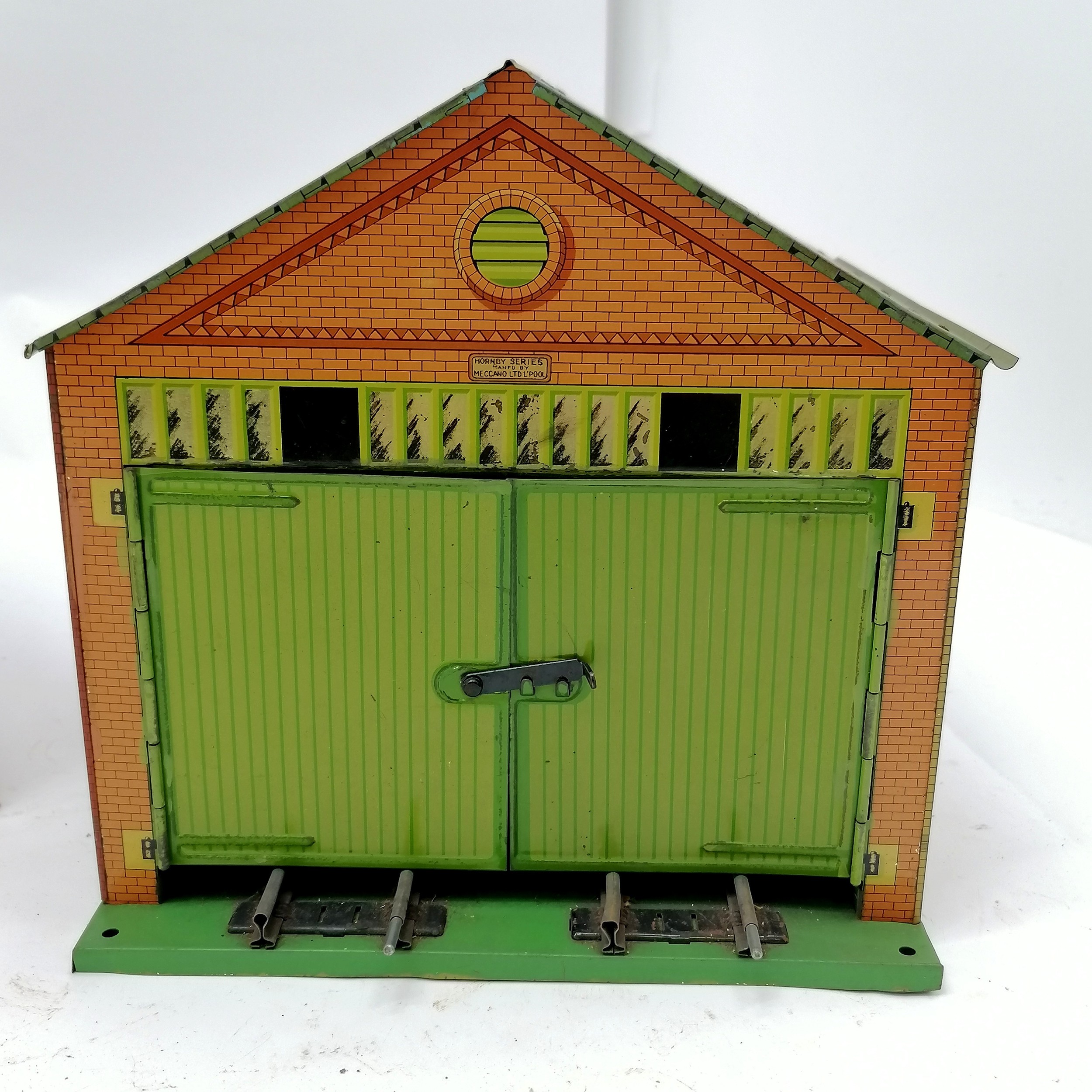 Boxed Hornby engine shed No.1A ~ base slightly distorted and box has slight losses otherwise in good - Image 6 of 6