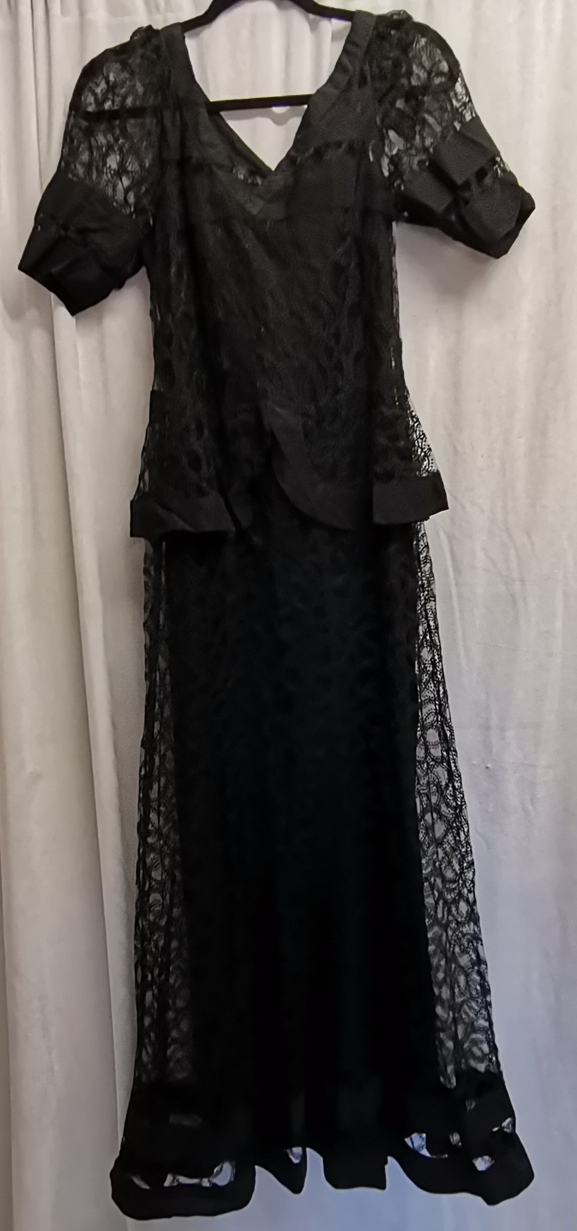 1930s black lace and tafffeta dress, lace damaged under sleeves 84cm bust