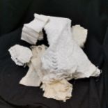 Small qty of lace items inc collar, babies bonnet, etc - all in damaged condition