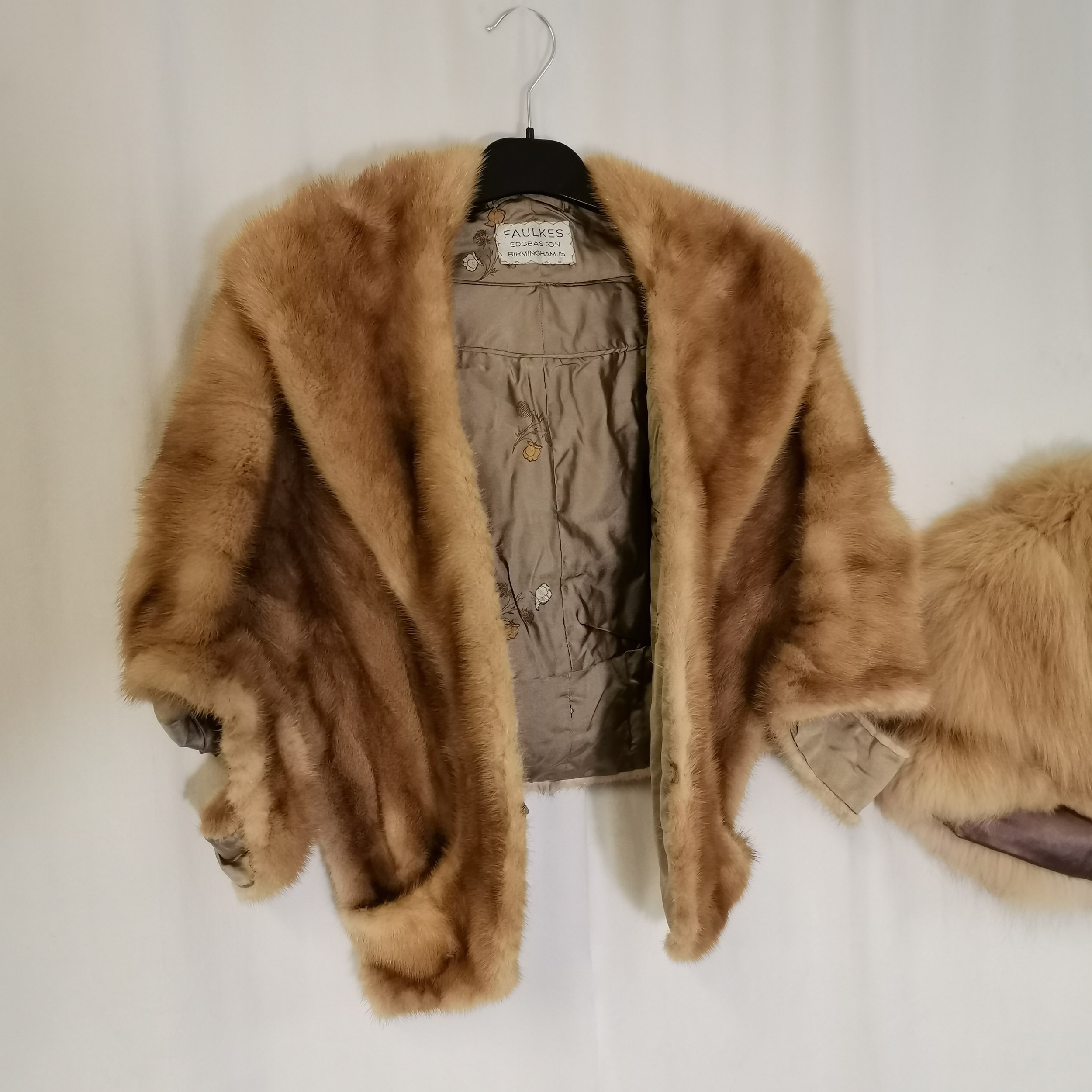 2 Fur capes 1 blonde mink by Faulks of Birmingham floral lining t/w fox cape - both in good - Image 2 of 4